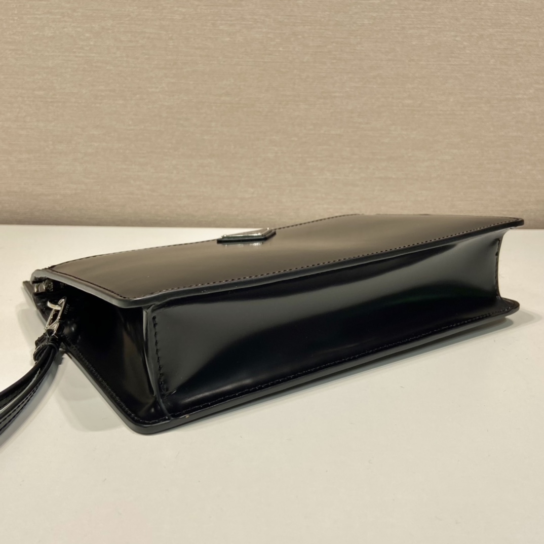 Pra*a pouch 2vf032-25*17*4cm