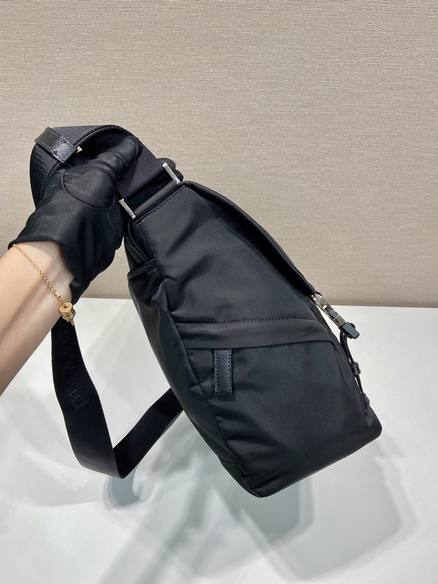 Pra*a 2vd052 mailman bag-30*27.5*14.5cm