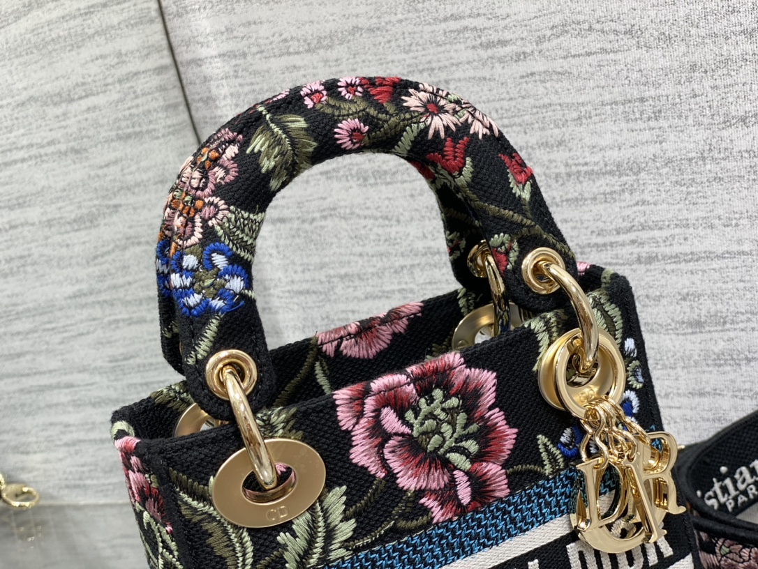 lady D*or-17*15*8cm