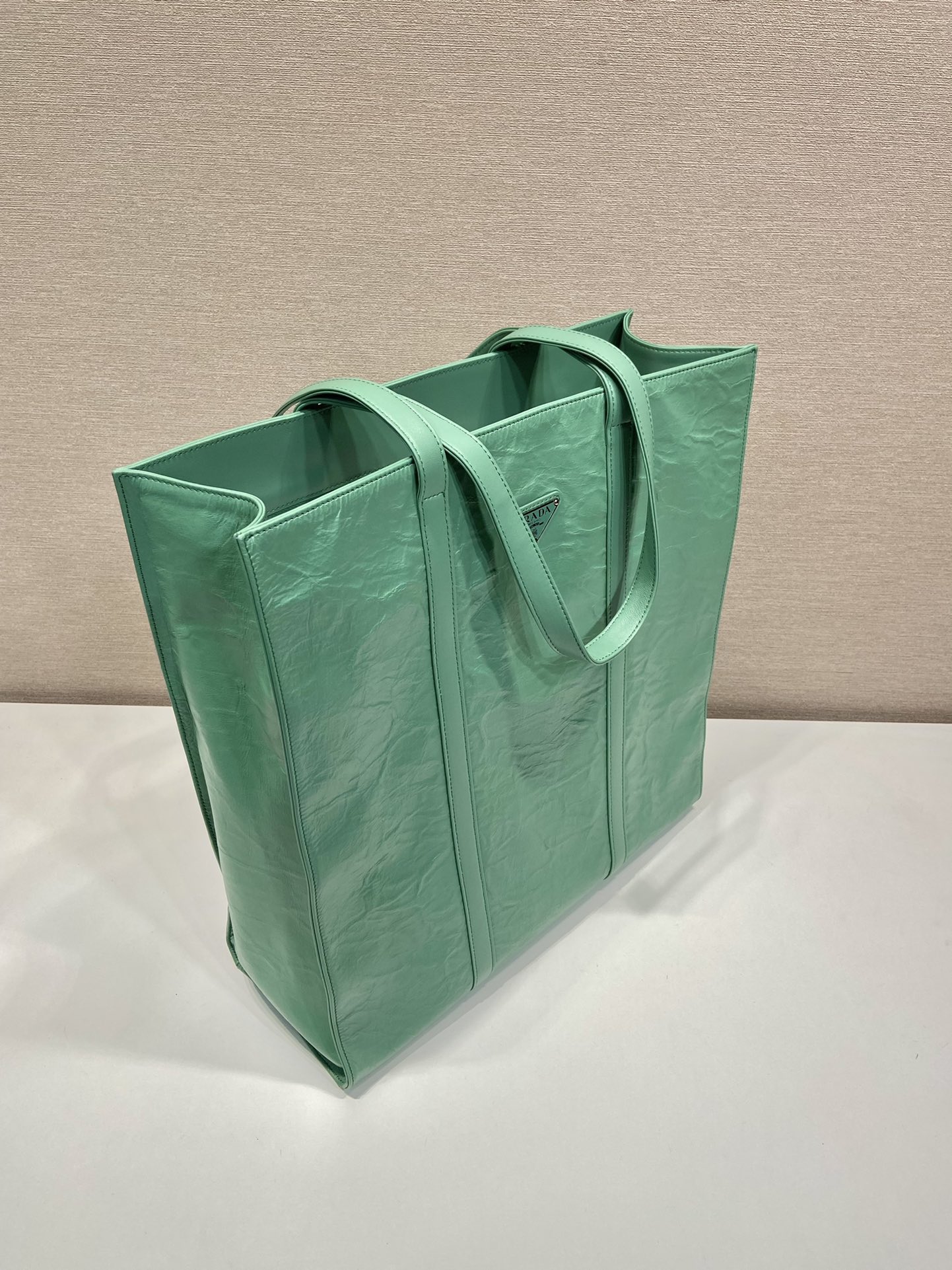 Pra*a 1bg459 tote
