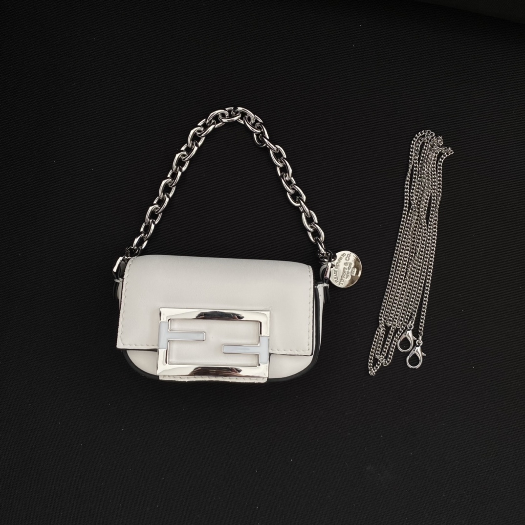 f**di&T*f*ny baguette bag-11×6.5×2.5cm