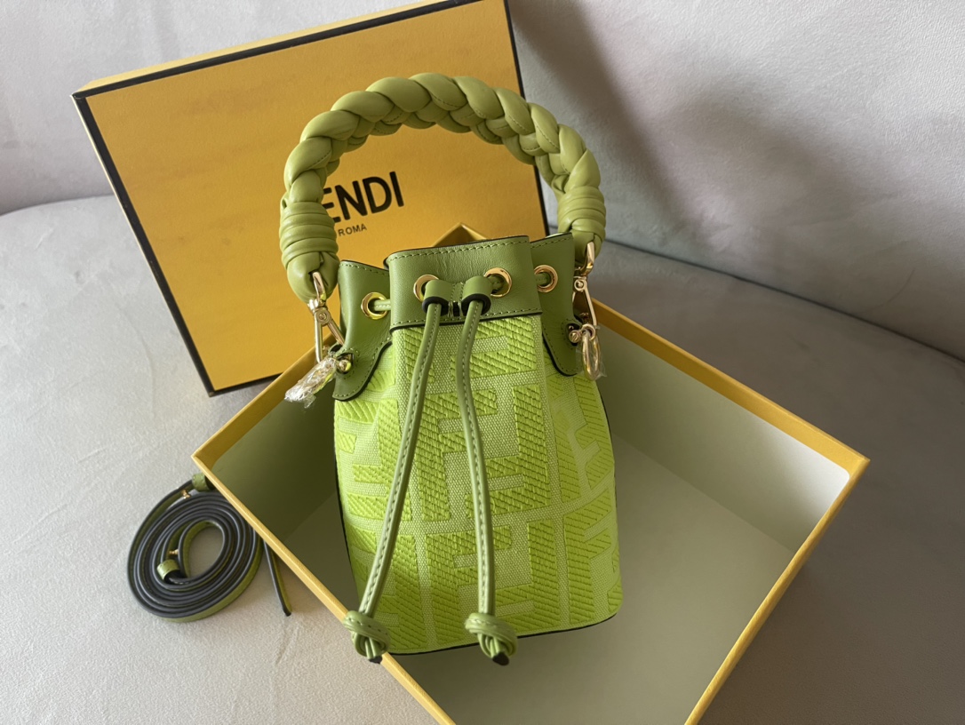 F**di mini mon tresor bag -12x18x10cm