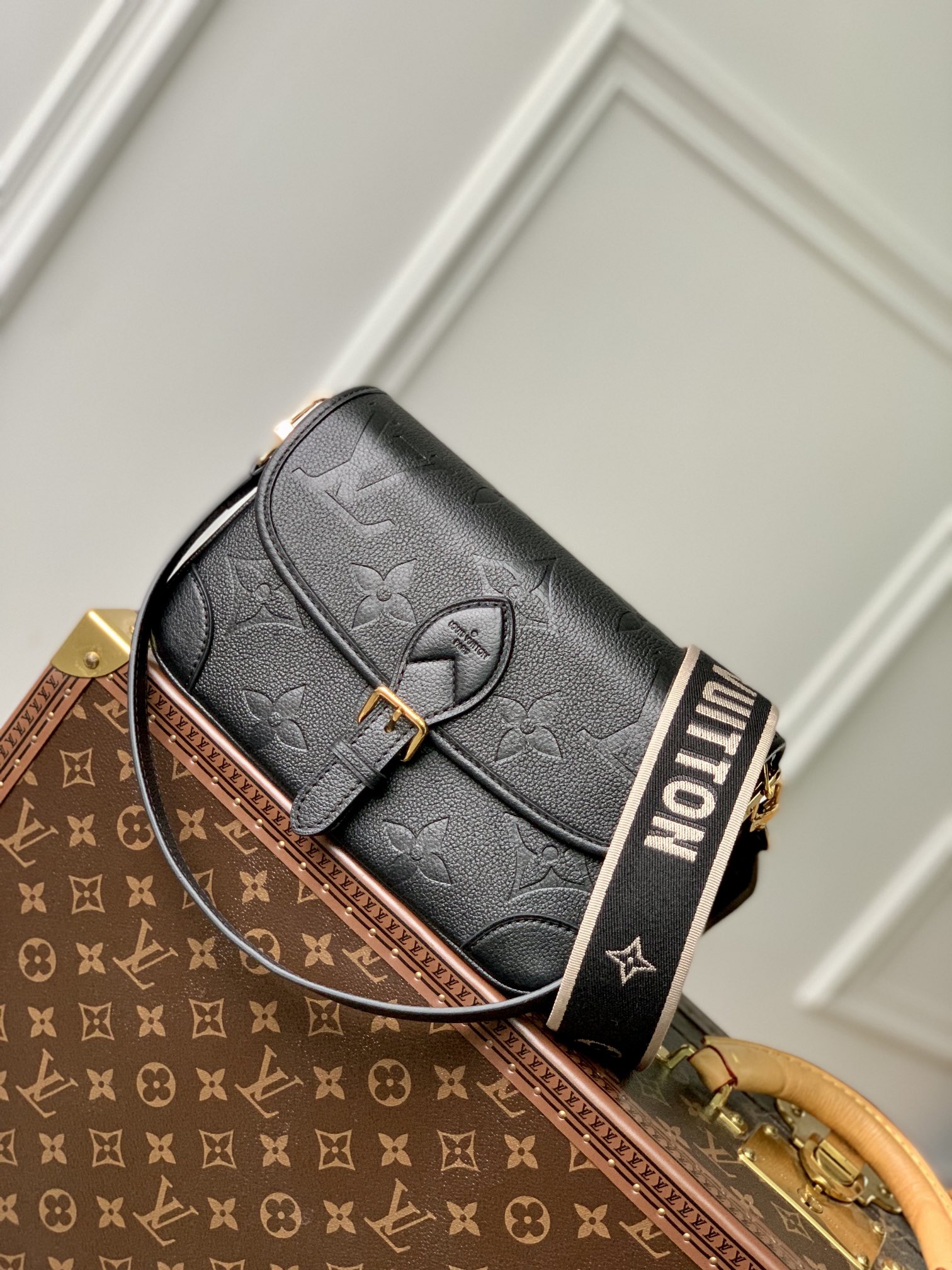 l0*is V*t0n diane handbags-m46386-23 x 16 x 8.5cm