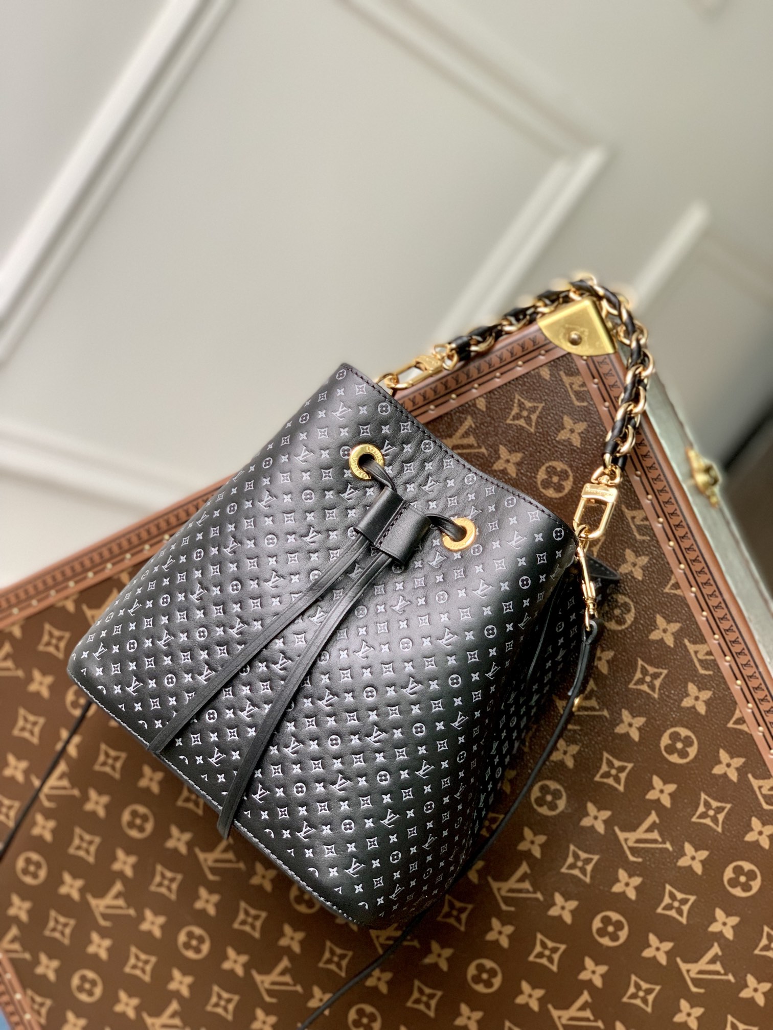 l0*is V*t0n néonoé bucket bag -m46581- 20 x 20 x 13 cm