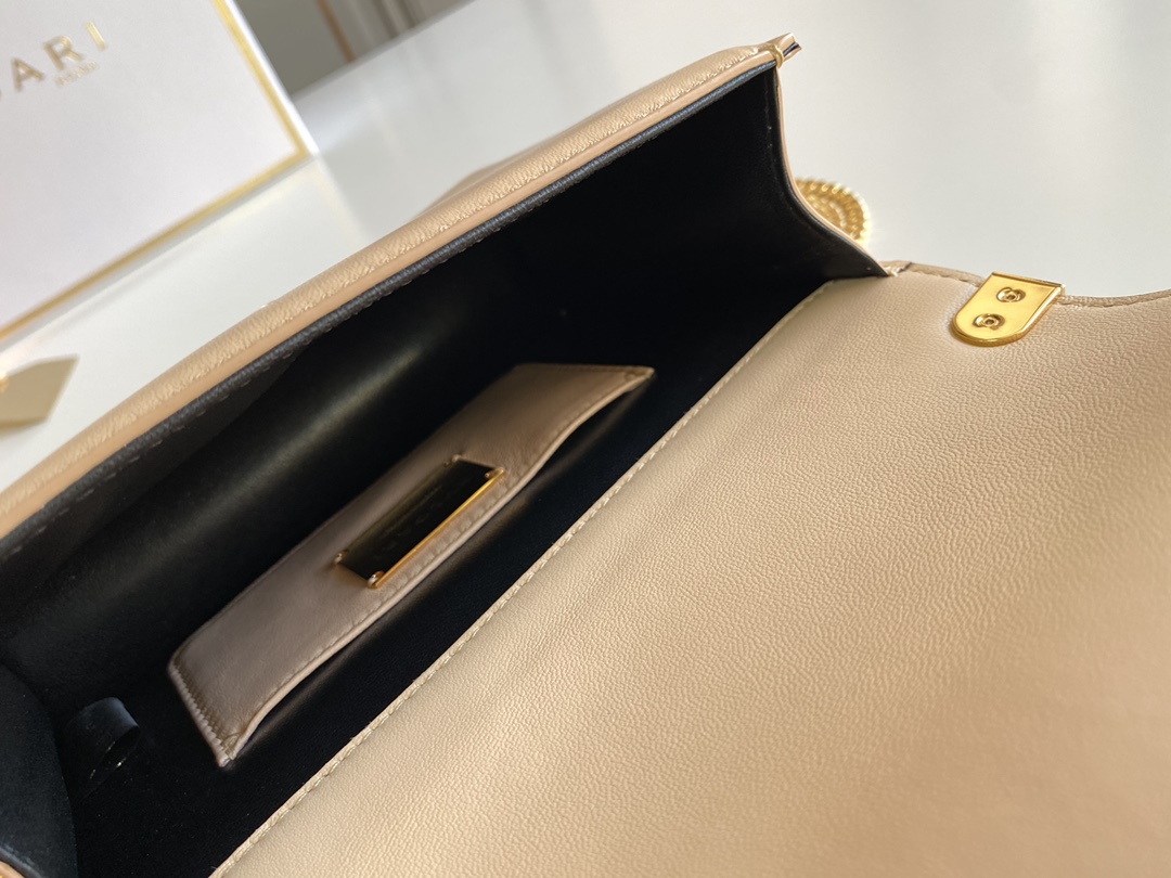 B*l*ai serpenti forever bag-19*13.5*6cm