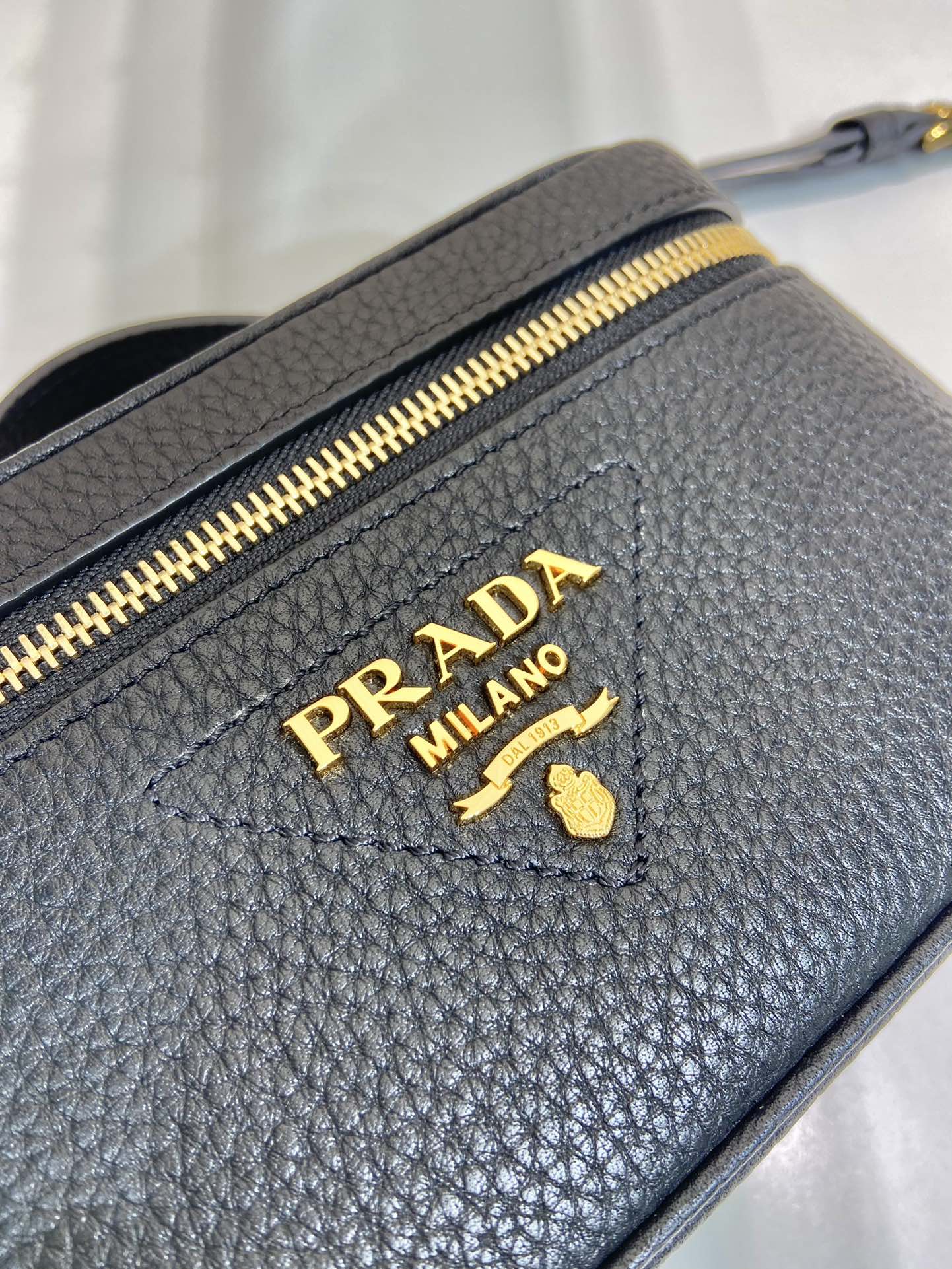Pra*a 1bh202 cosmetic bag-18*11.5*7.5cm