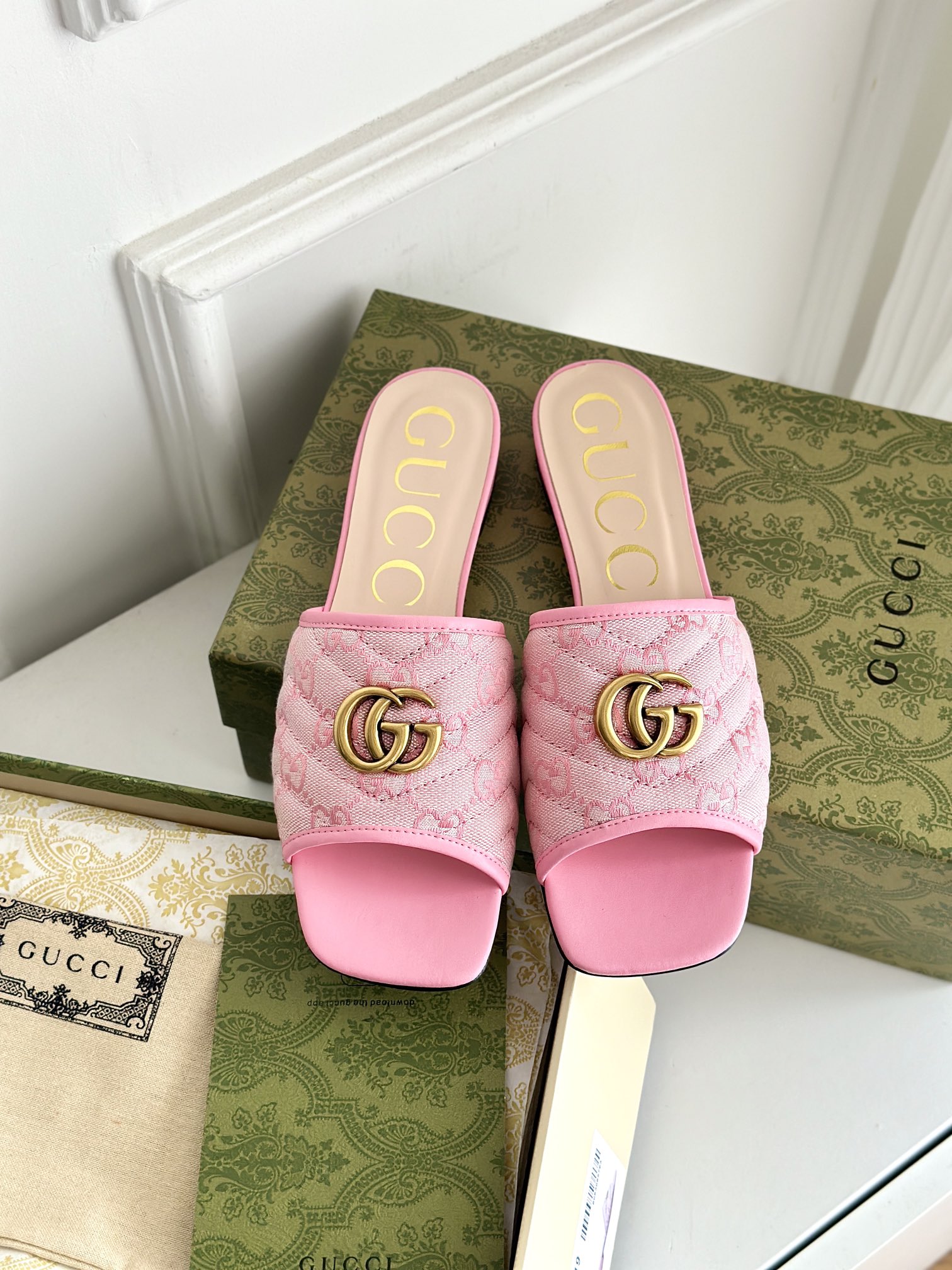 G*u*i slides