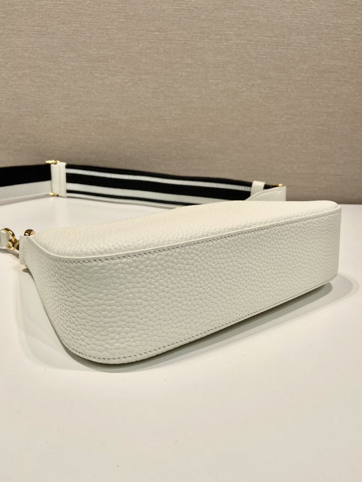 Pra*a 1bh193 tote-24*18*6cm