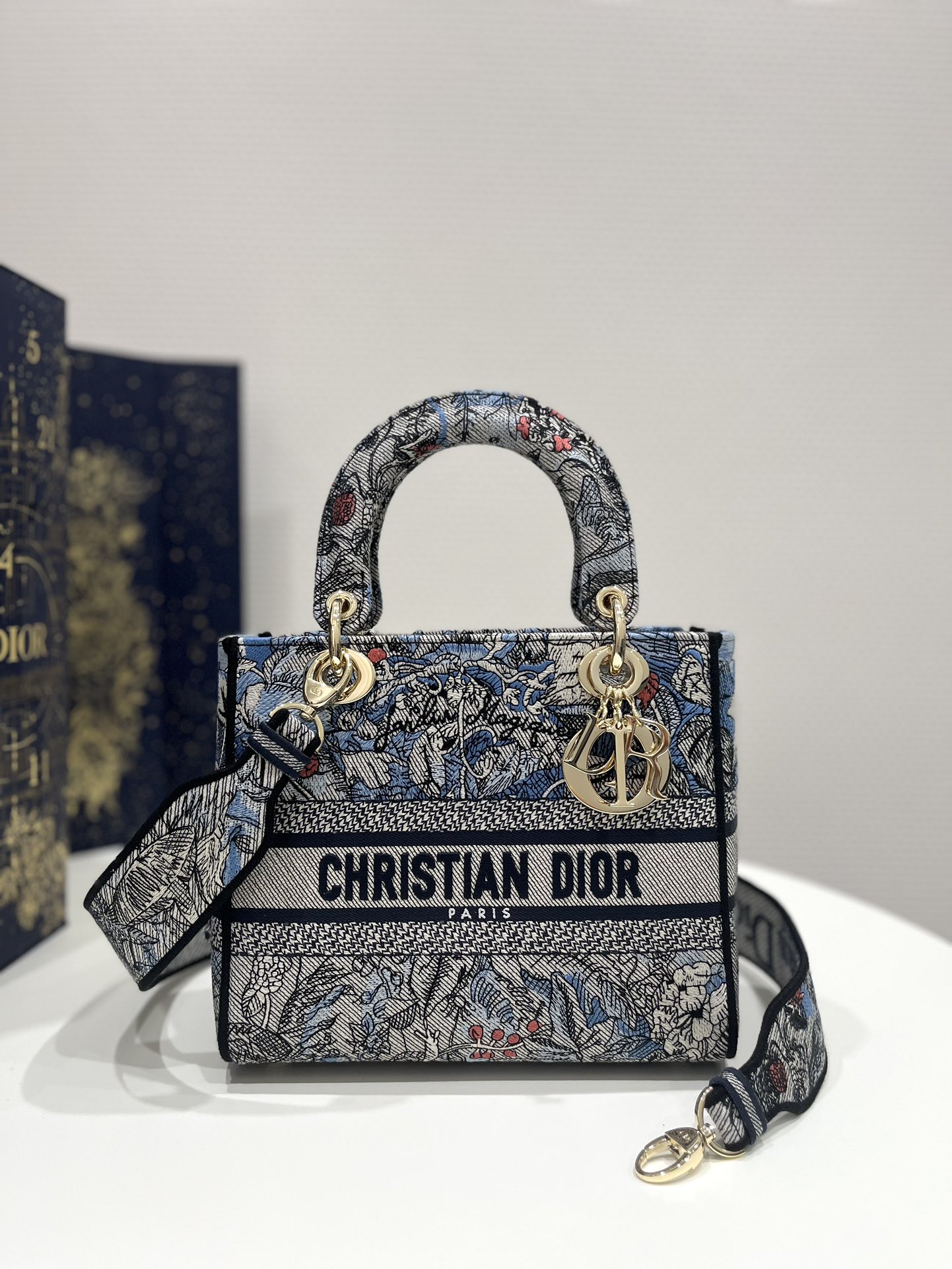 lady D*or handle bag-24×20×11cm