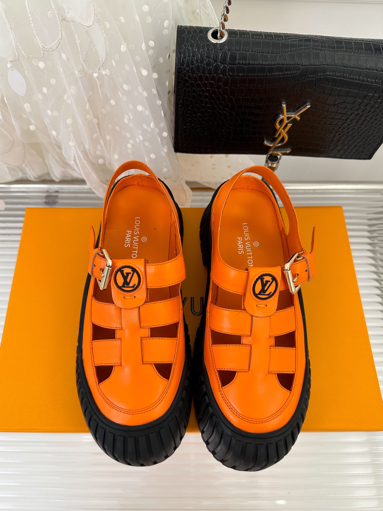 l0*is V*t0n sandals
