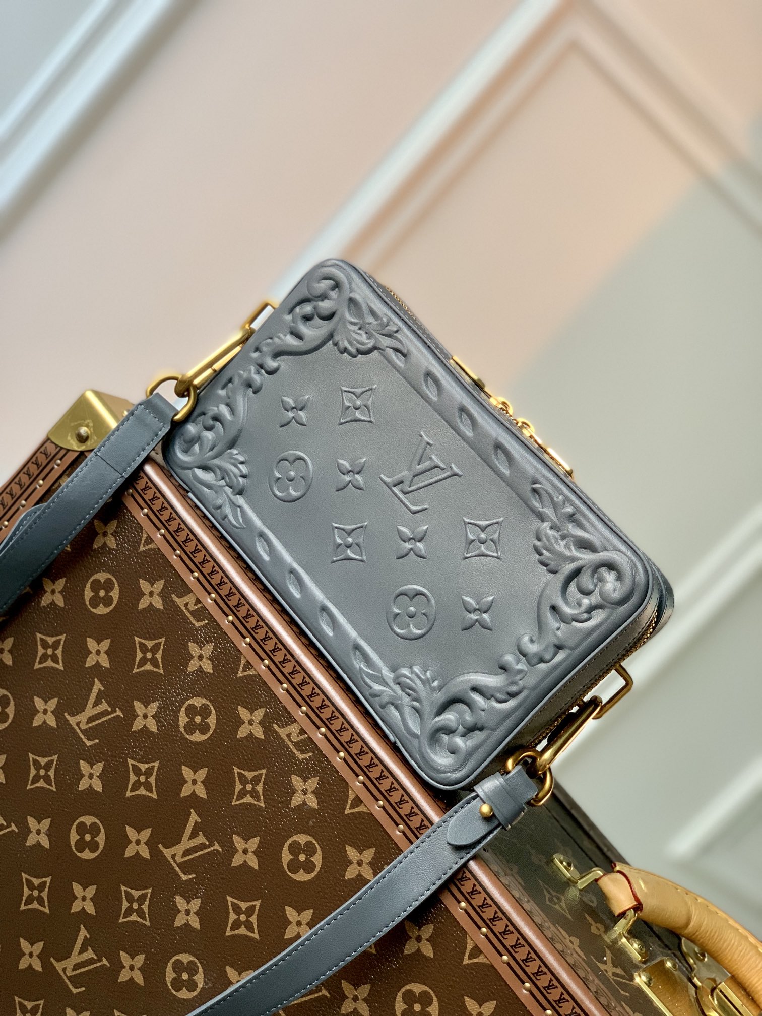 LV -Handle Soft Trunk-M21677-22.5 x 14 x 5CM