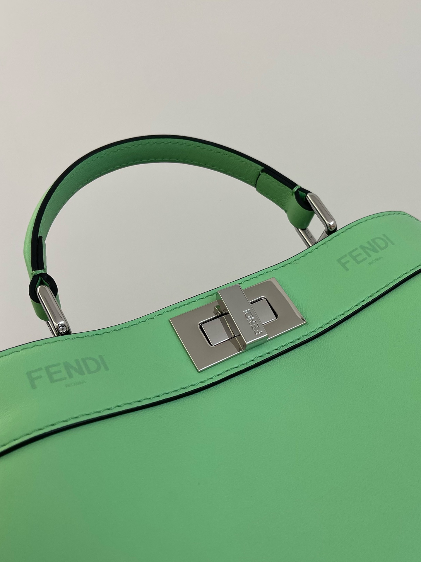F**di peekaboo-27x21x9.5cm