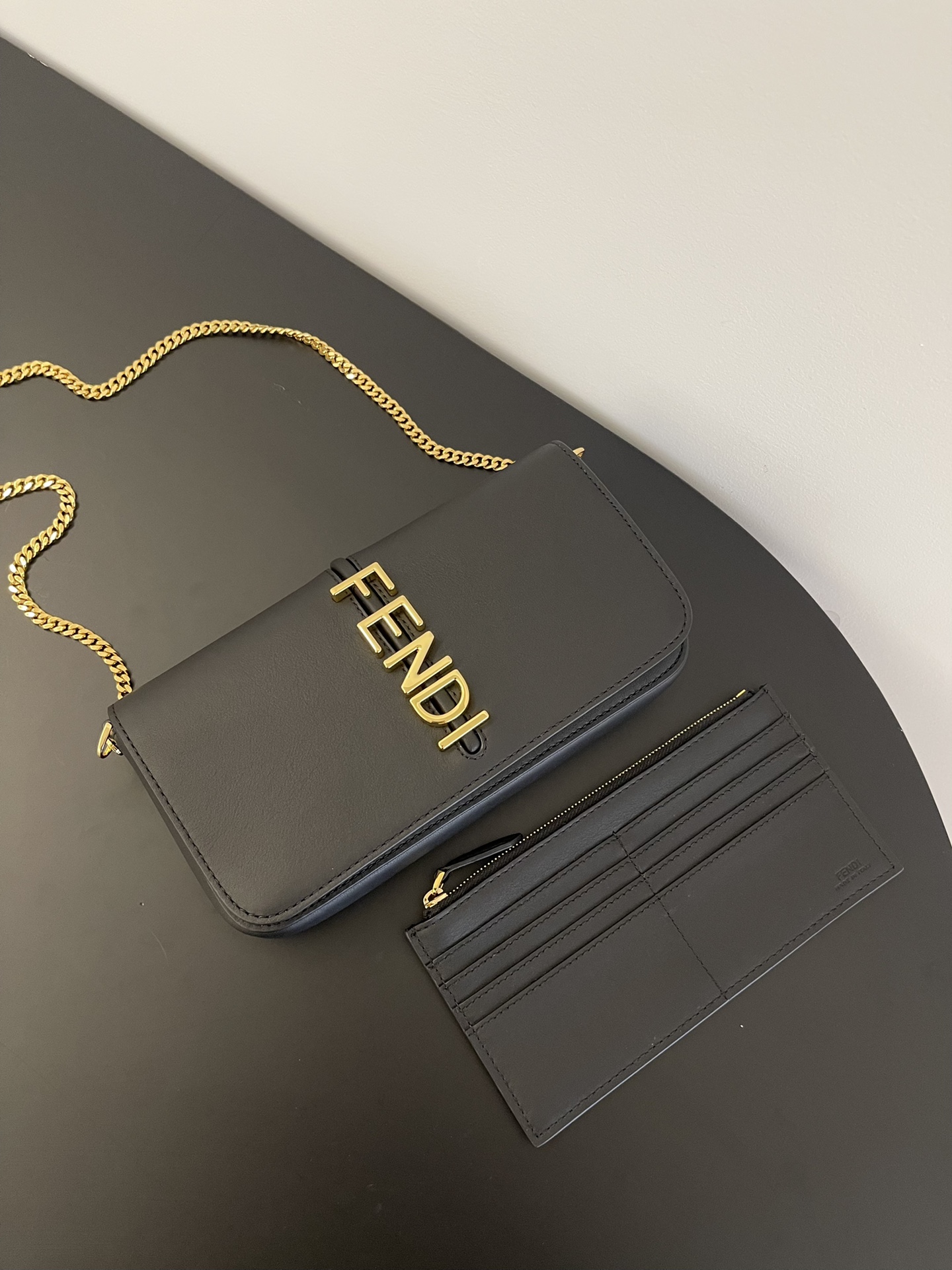 F**di wallet on chain bag-22x5x11cm