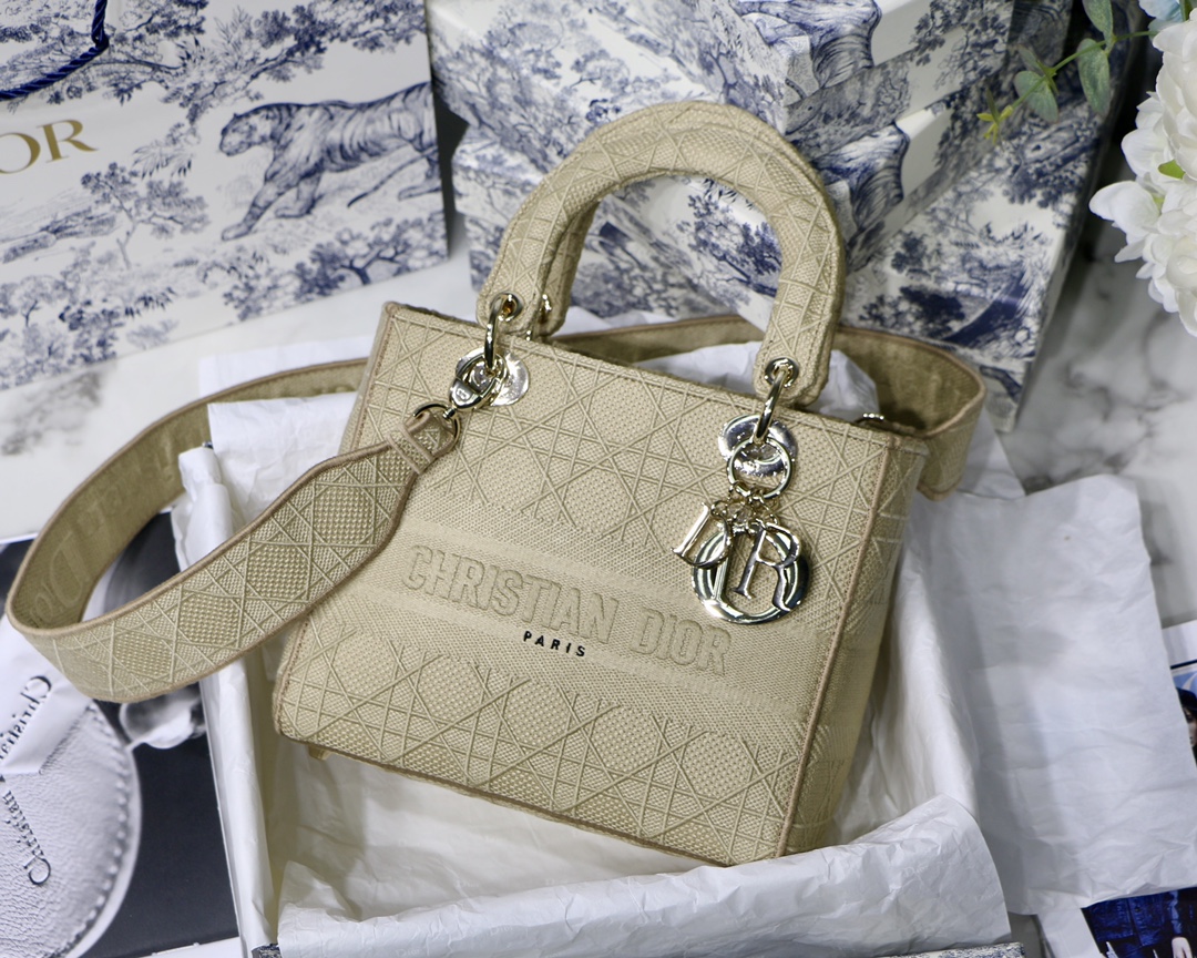 lady D*or handle bag-24cm