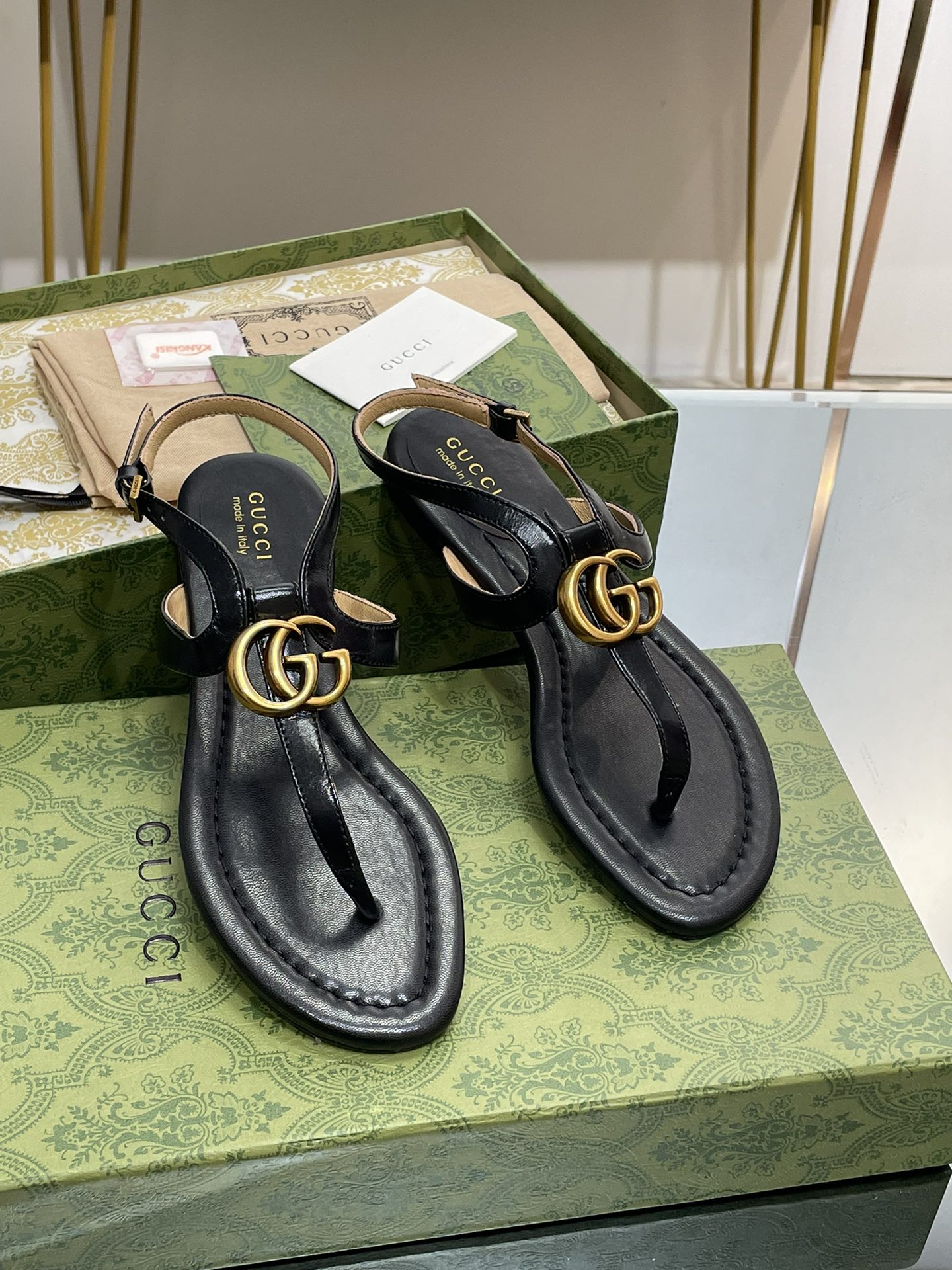 G*u*i slides