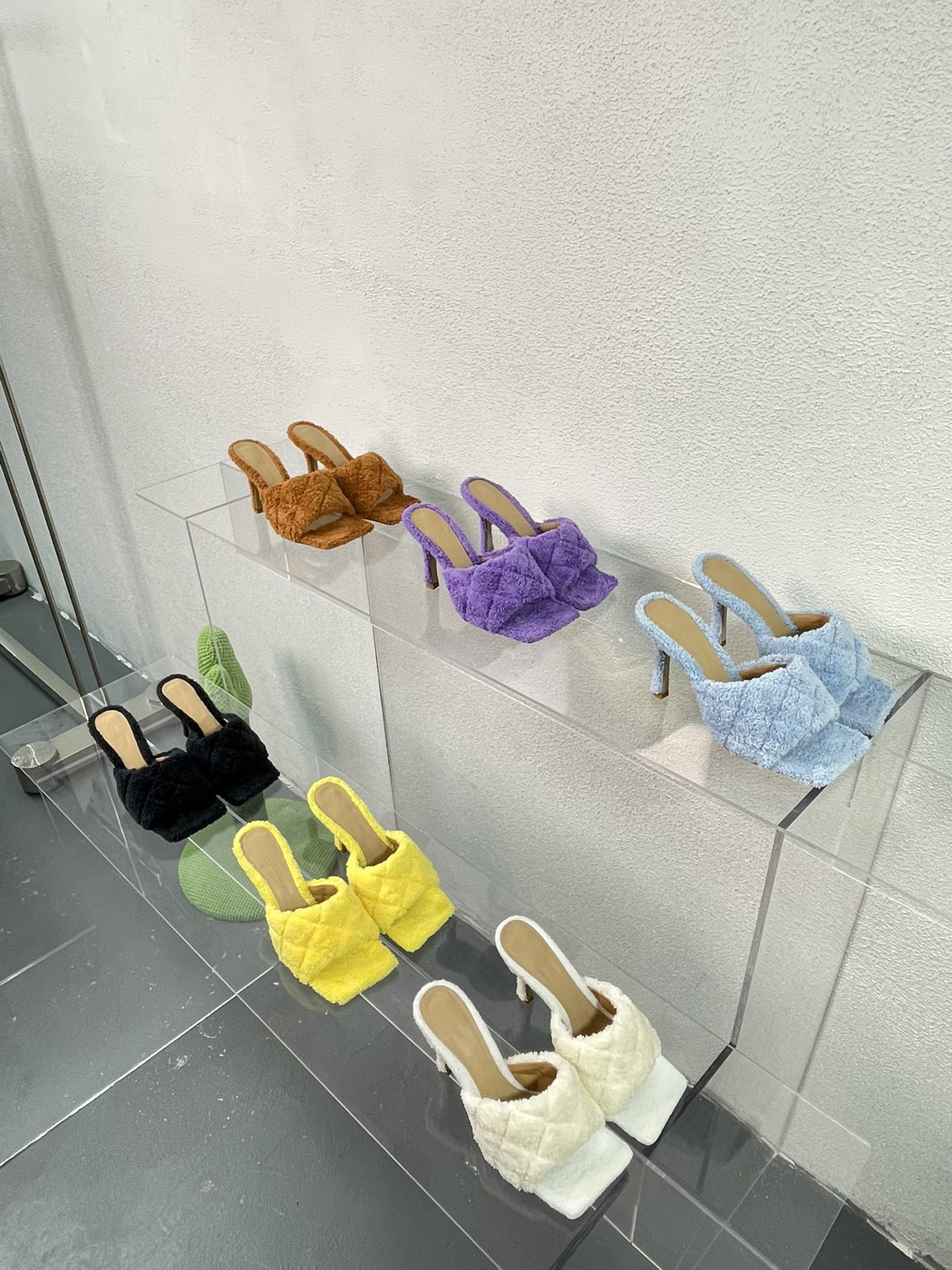 b0tte*a Ven*ta slippers