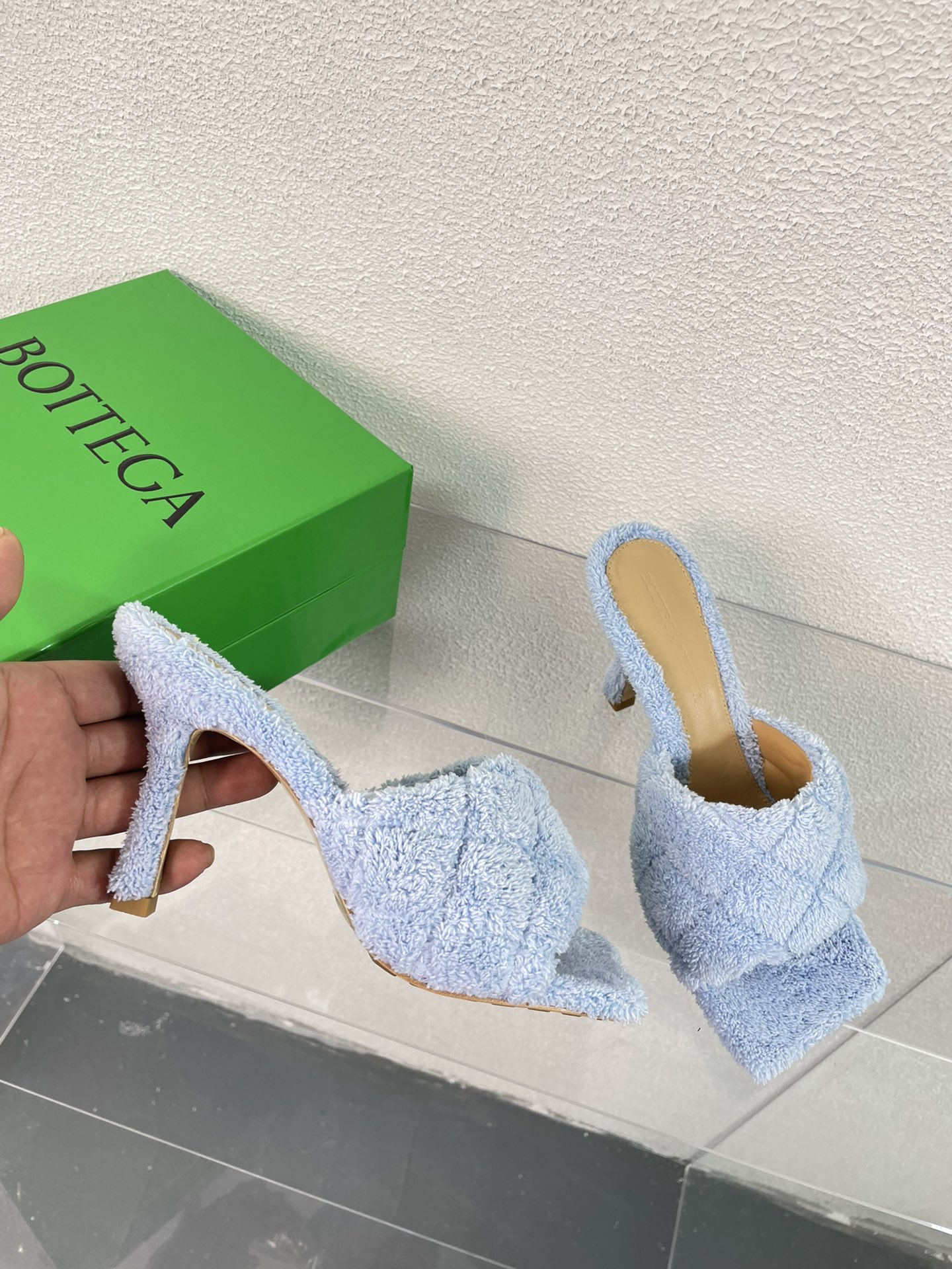 b0tte*a Ven*ta slippers