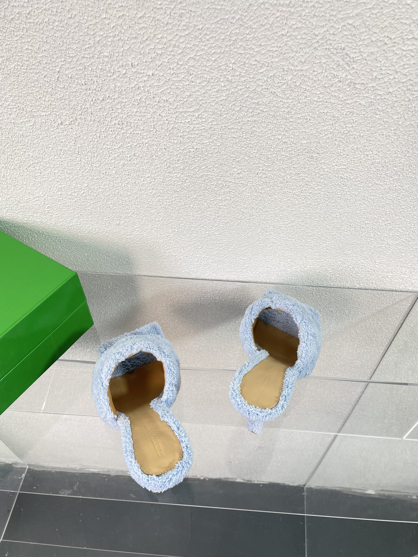 b0tte*a Ven*ta slippers