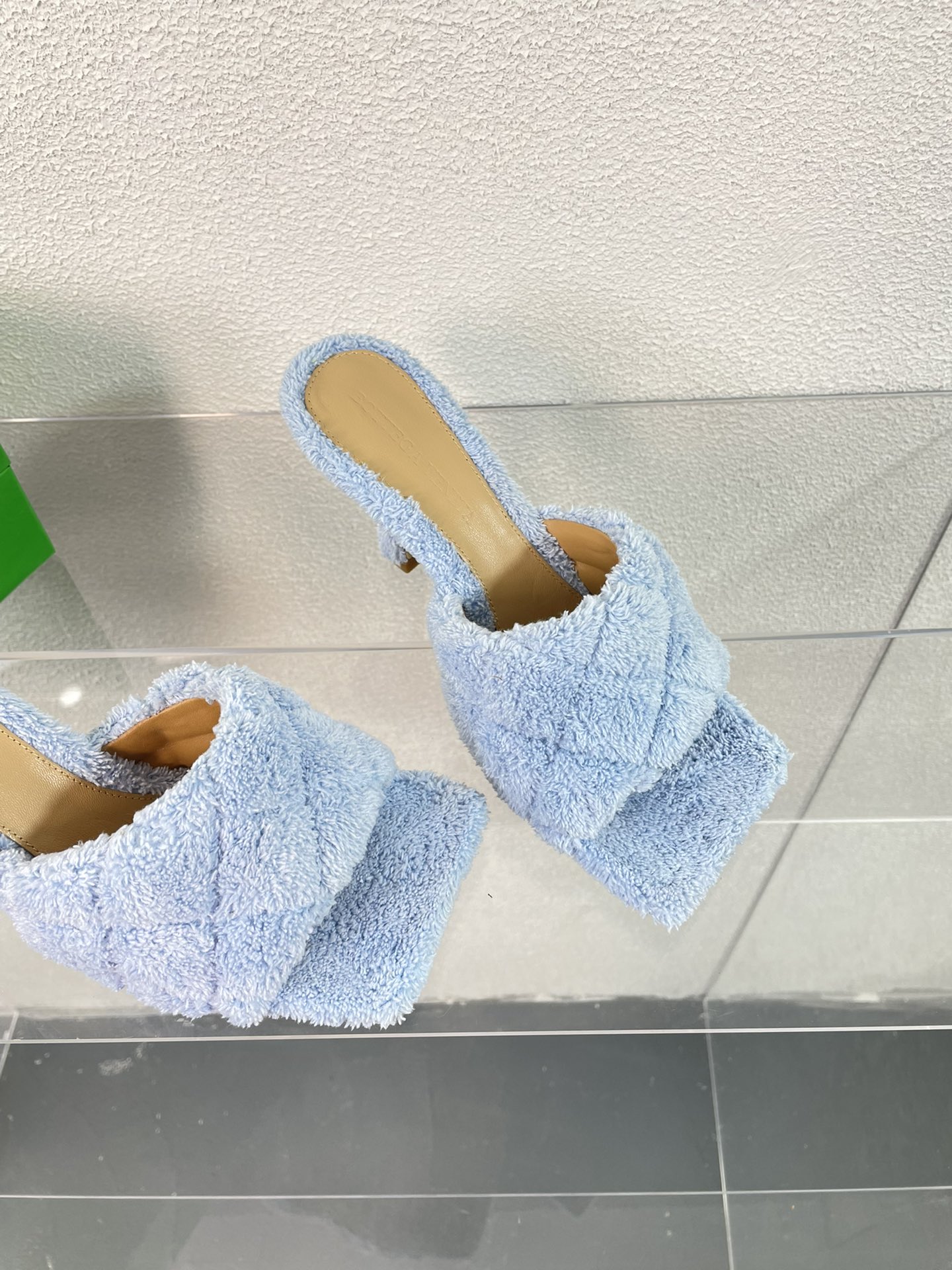 b0tte*a Ven*ta slippers