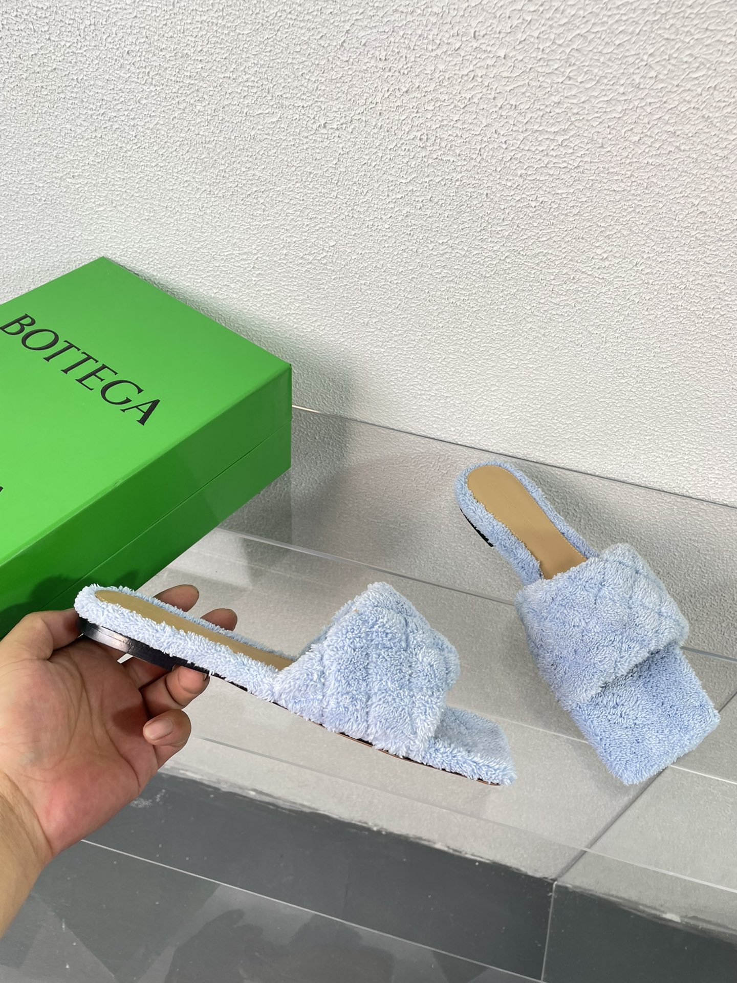 b0tte*a Ven*ta slippers
