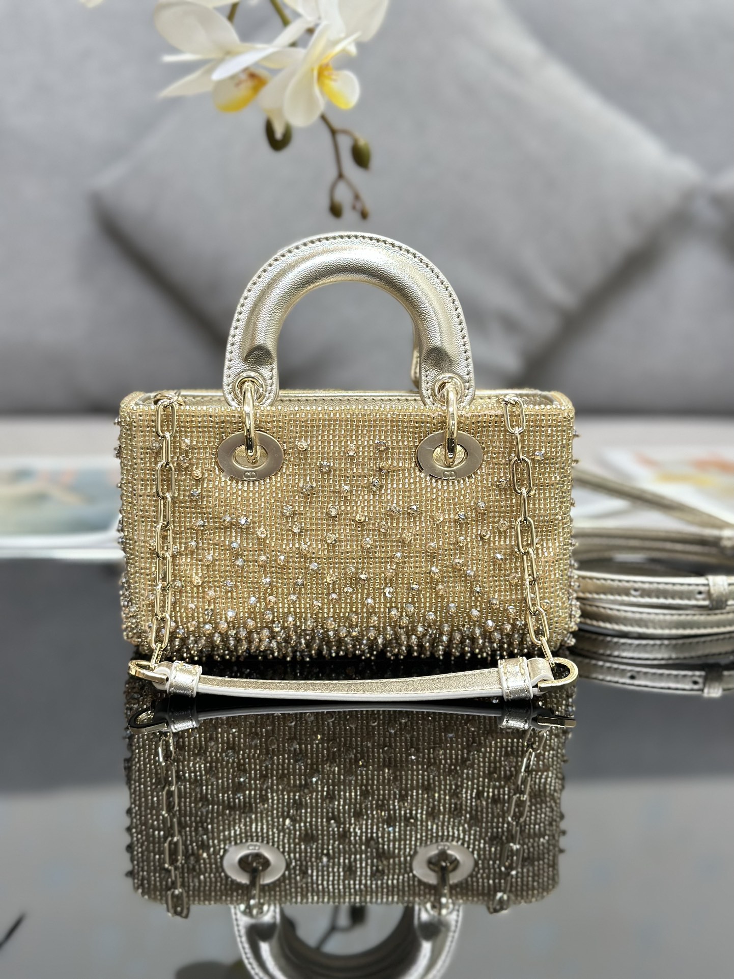 lady D*or handle bag-16 x 9 x 5cm