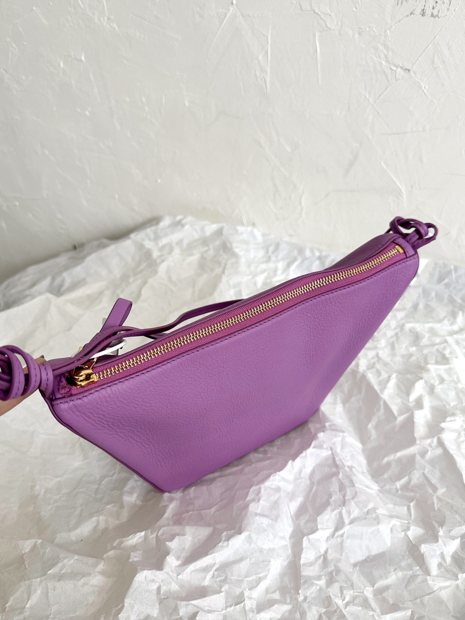 L0ew* hammock hobo bag-28*17*9.5cm