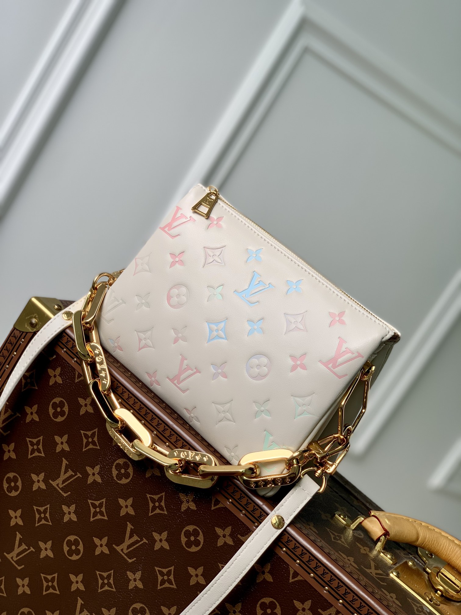 l0*is V*t0n coussin bb bag-21*16*7 cm