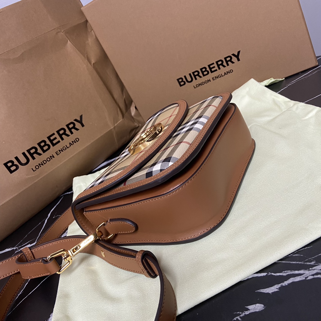 B**rry crossbody bag-19 x 6 x 16cm