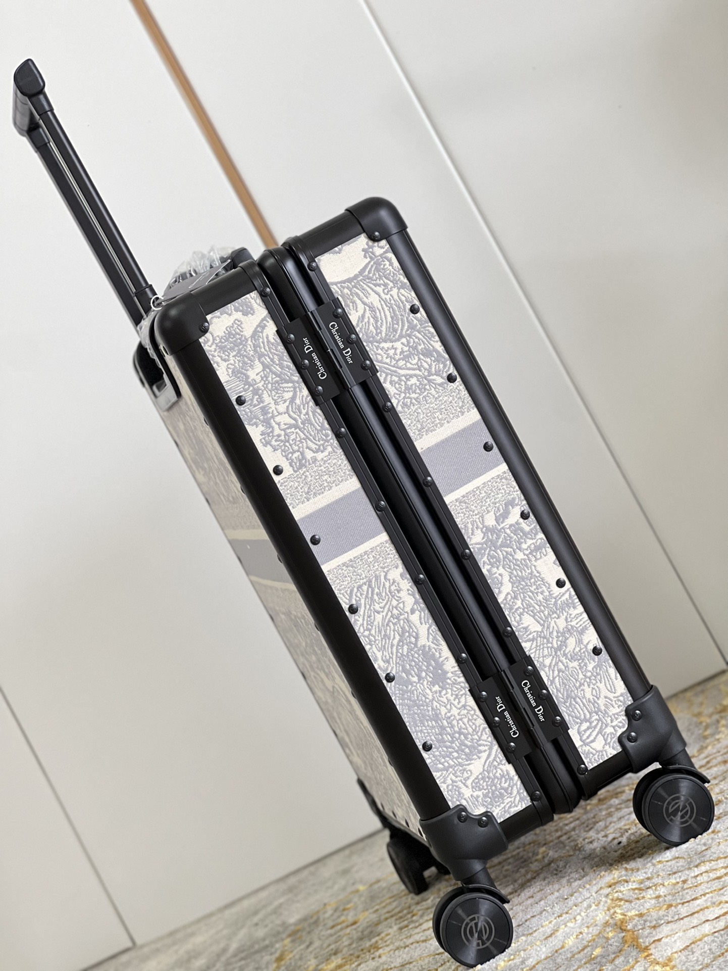 D*or oblique travel box-37*21*57cm