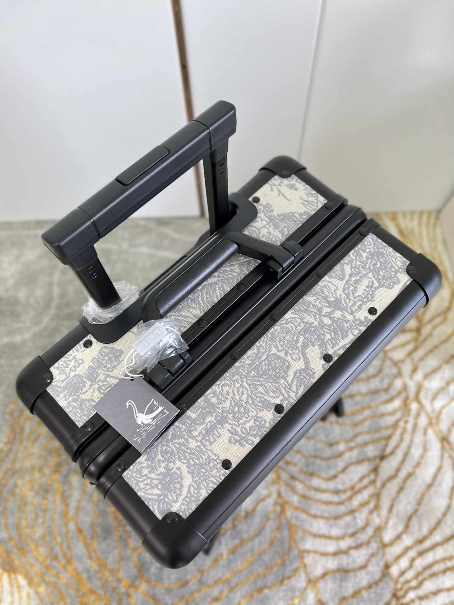 D*or oblique travel box-37*21*57cm
