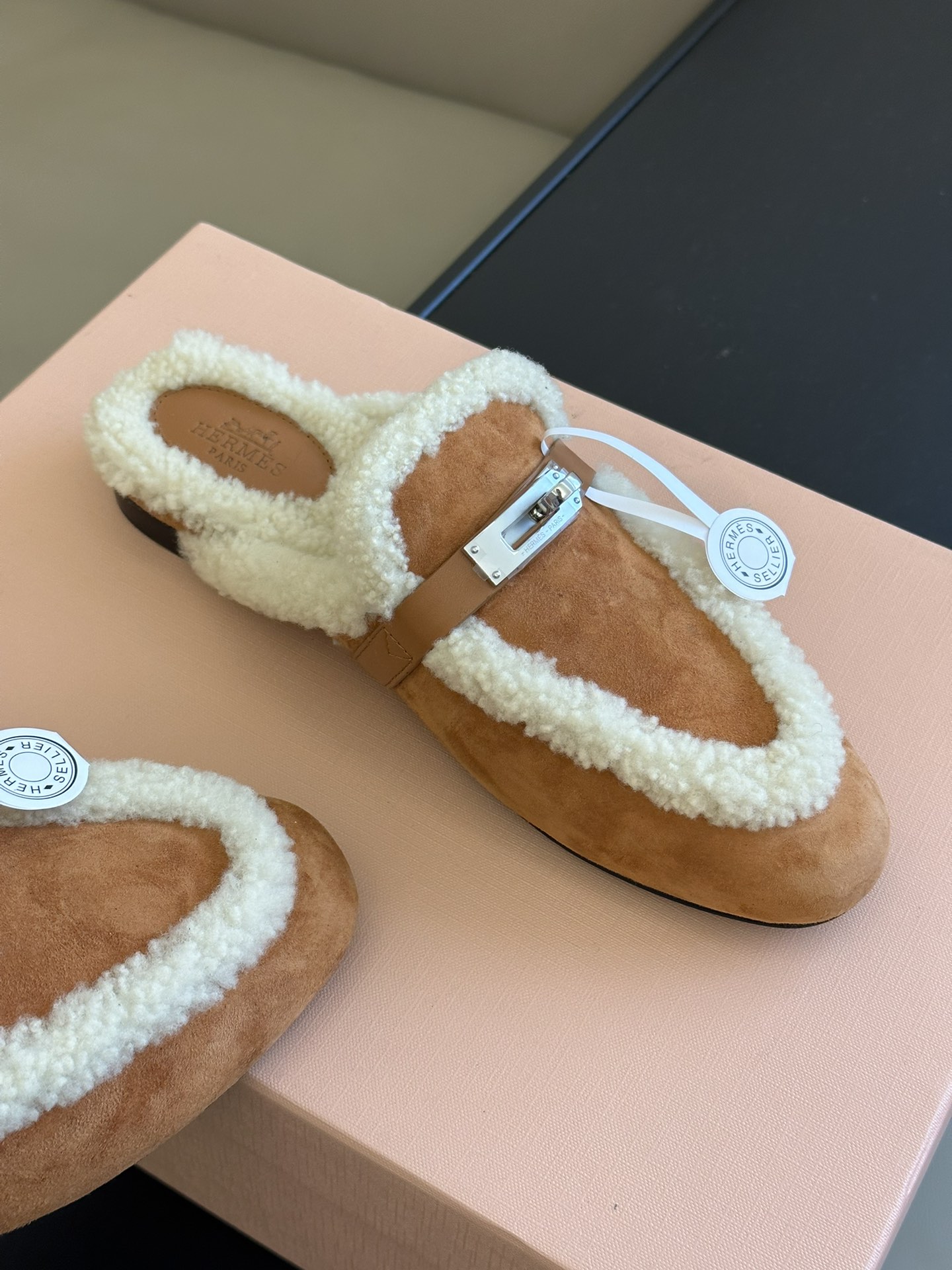 H**mes slides