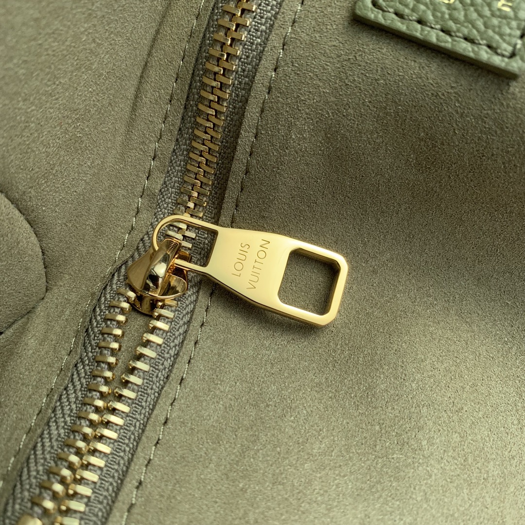 l0*is V*t0n neverfull m46102-32*29*17cm