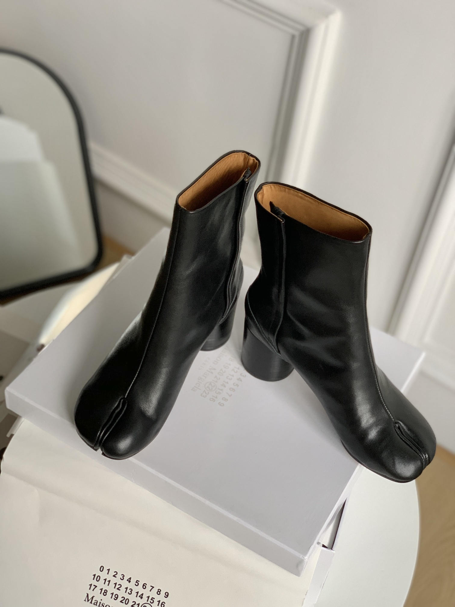 ma1s0n Marg*e1a boots