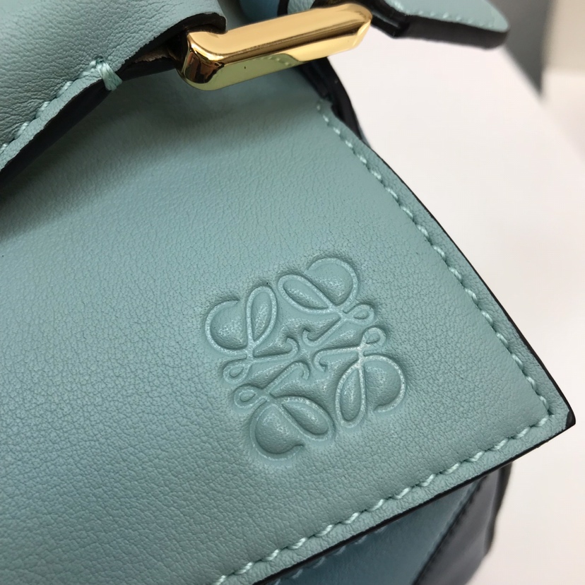L0ew* puzzle small bag-24*10*14cm