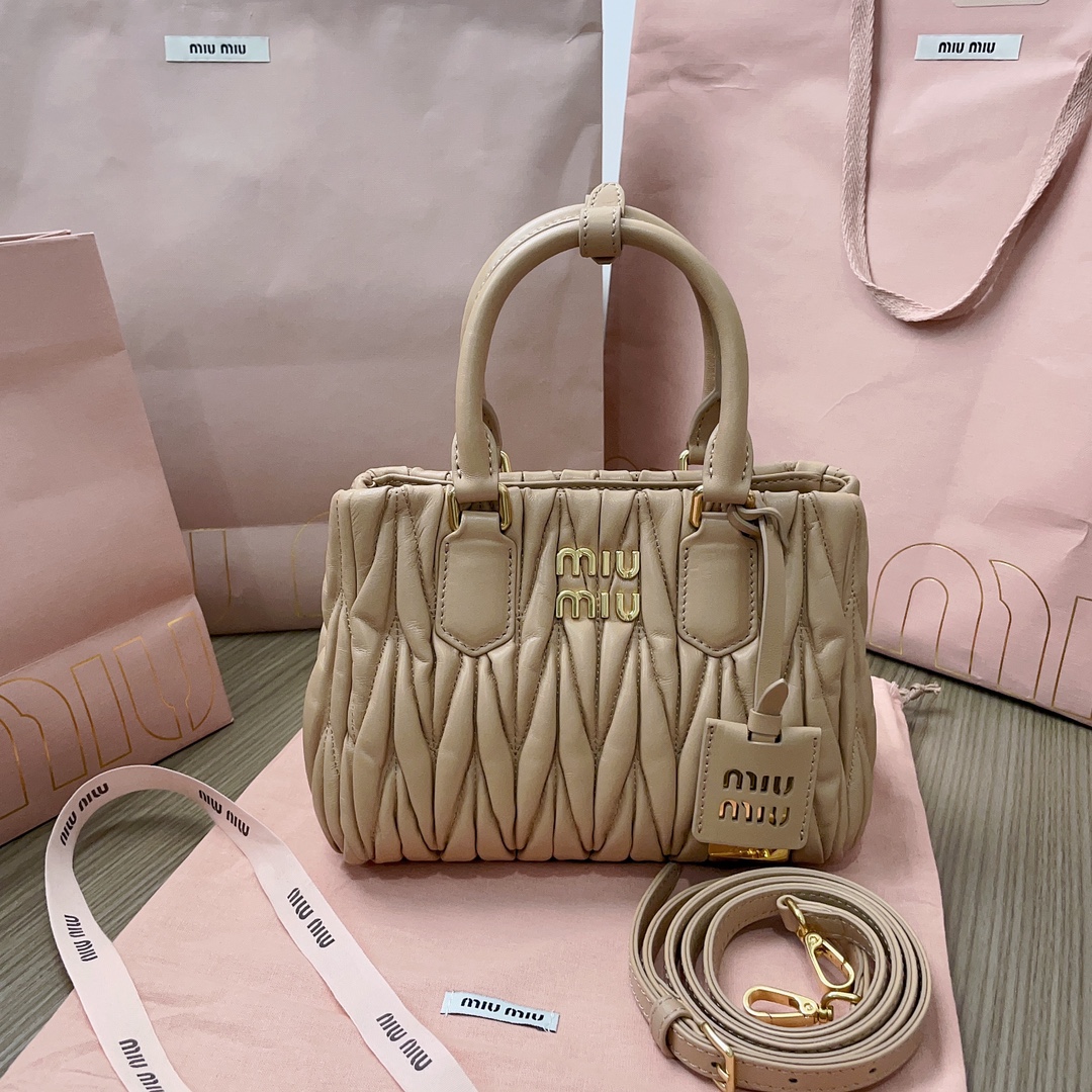 M*um*u tote-20 x16 x11cm