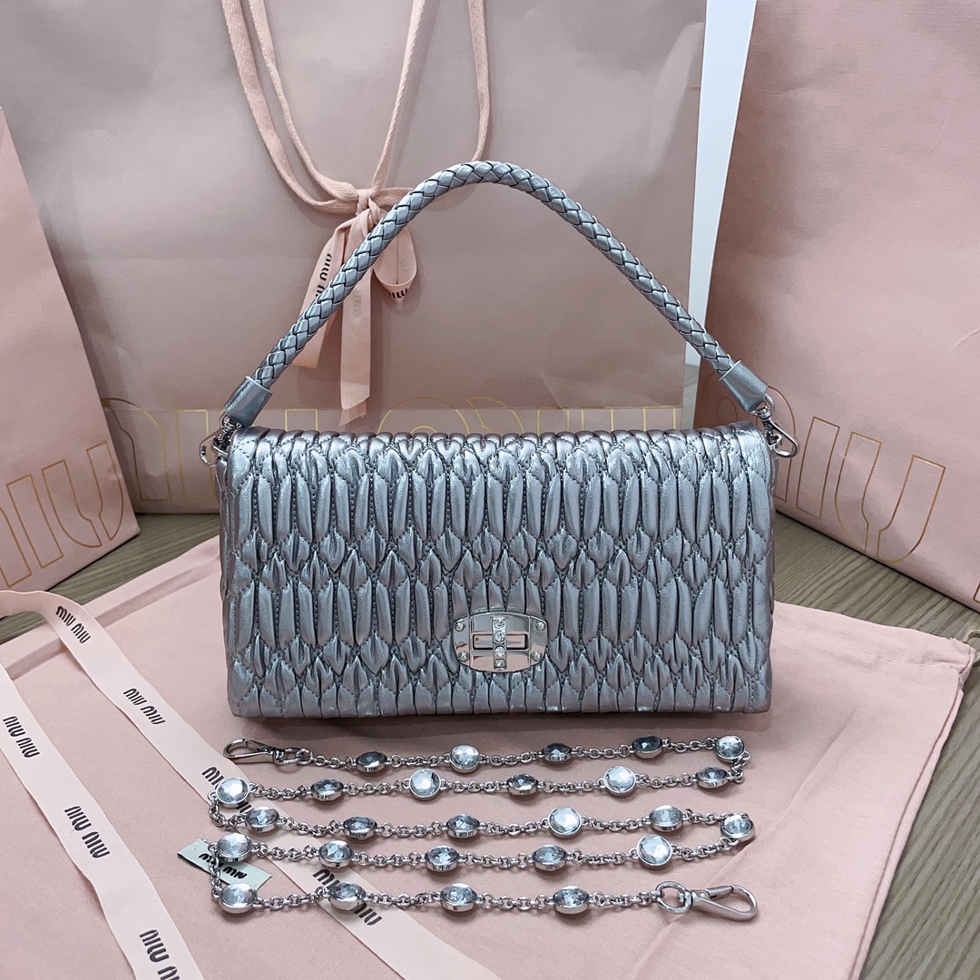 M*um*u chain bag-22.5*4.5*12cm
