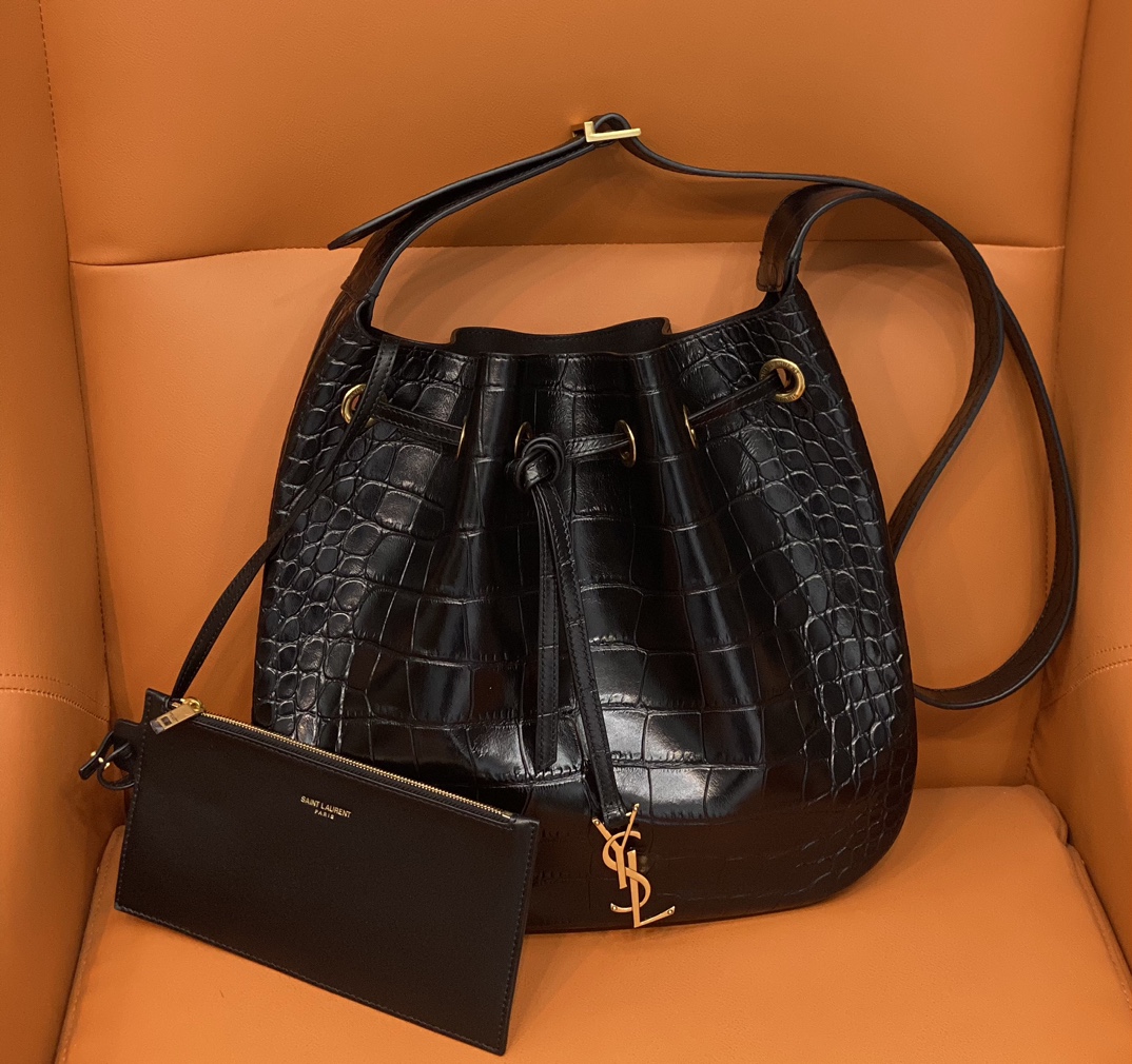 Y*L hobo bag-33×28×2.5cm