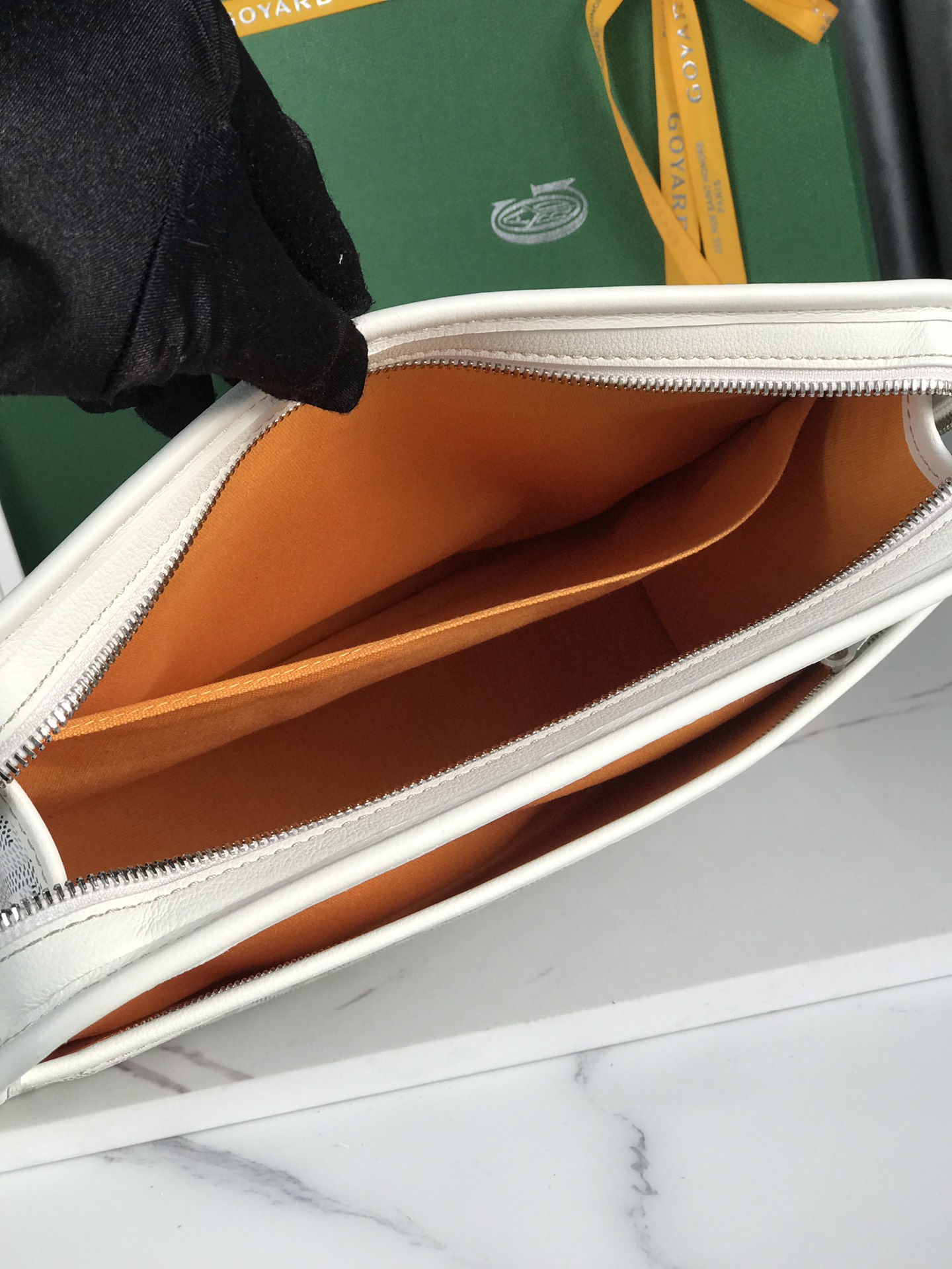 Go*ard toiletry bag-30x23×7.5cm