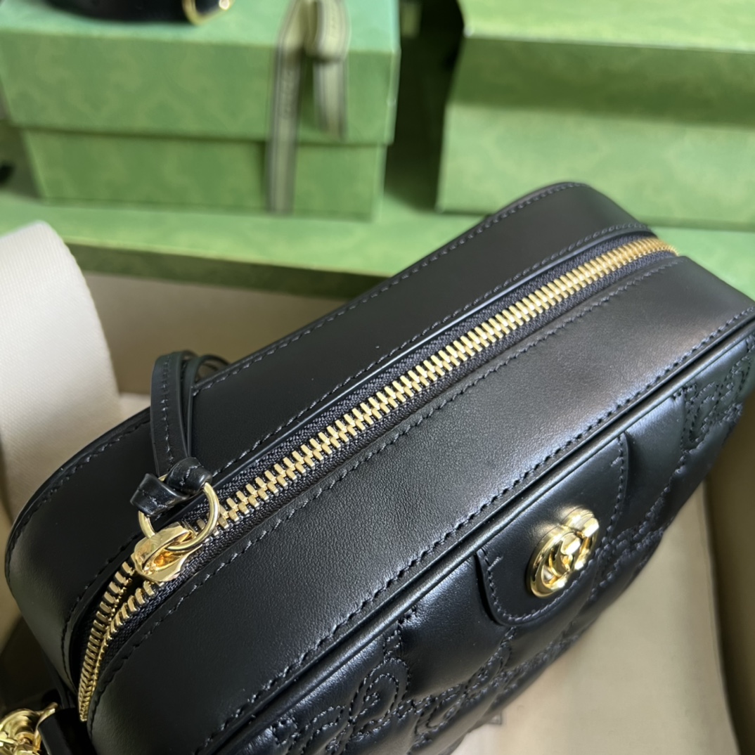 G*u*i ophidia bag-21.5x 17x 7.5cm
