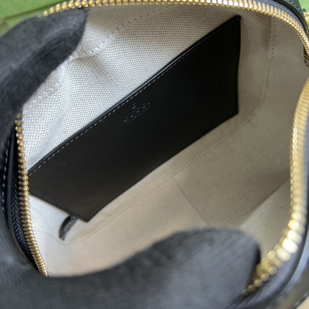 G*u*i ophidia bag-21.5x 17x 7.5cm