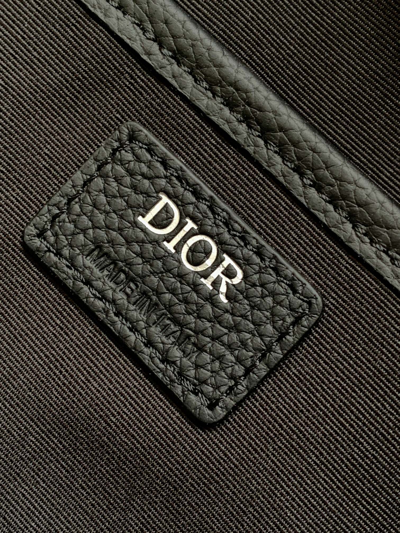 D*or explorer backpack-30 x 42 x 14.5cm