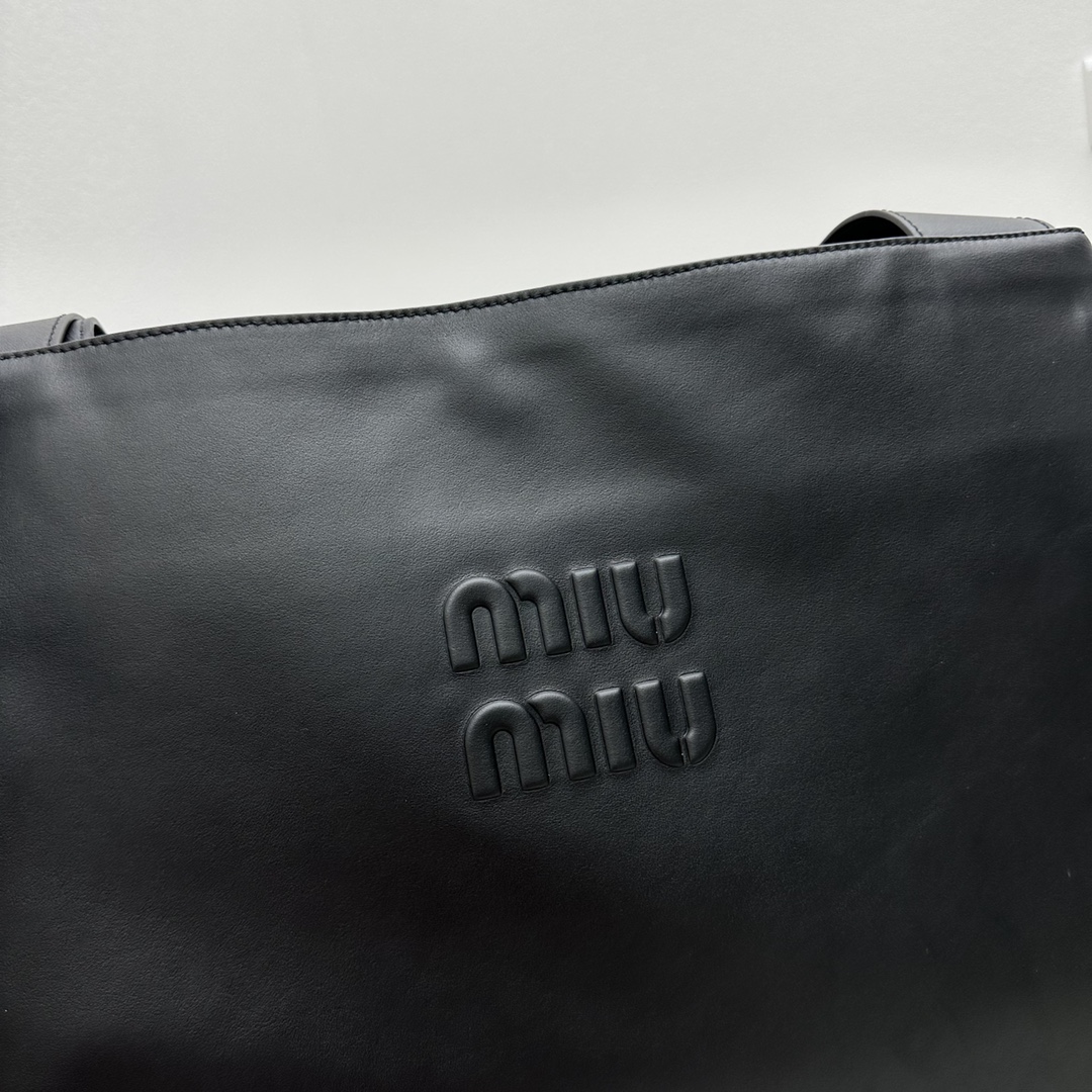 M*um*u hobo tote-38.5*11*39cm
