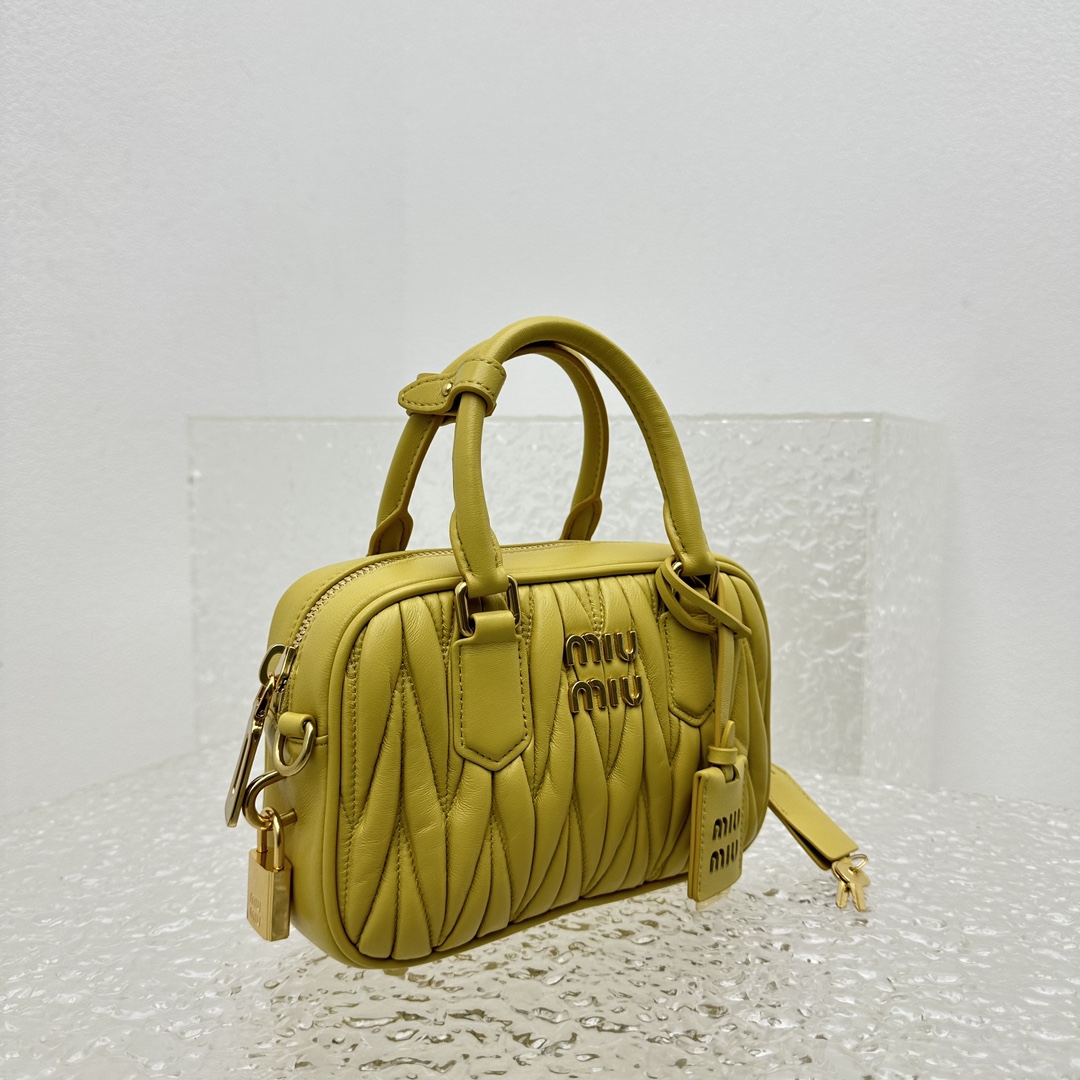 M*um*u vintage too pretty bag-19*13*6cm