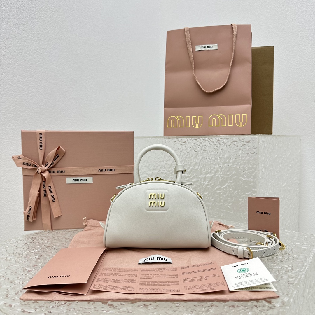 M*um*u ss23 bag-18*11.5*8cm