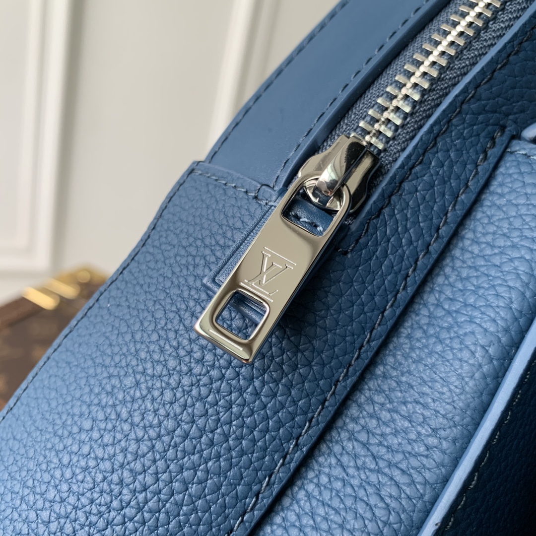 l0*is V*t0n pilot backpack-20.0 x 30.0 x 4cm