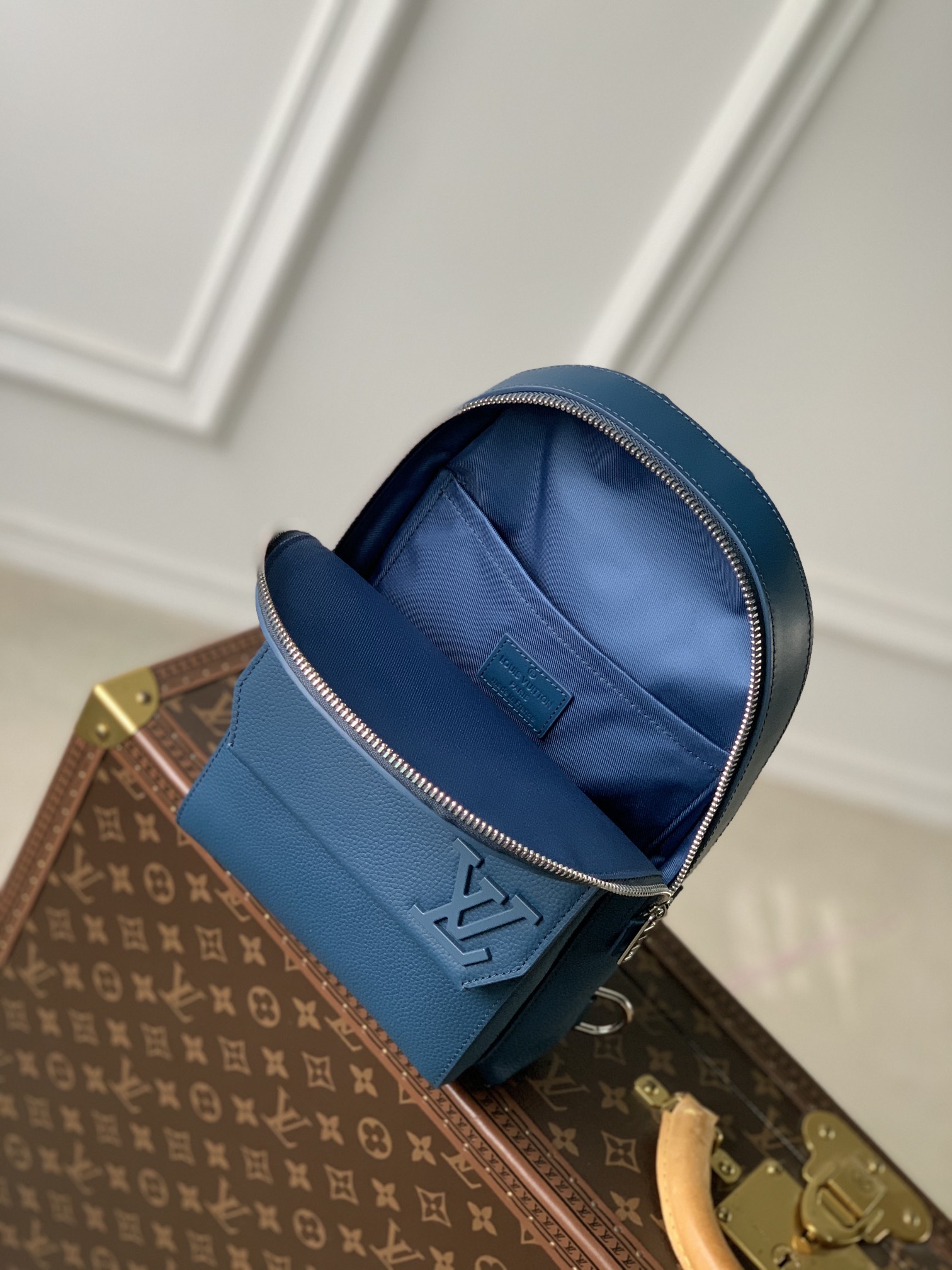 l0*is V*t0n pilot backpack-20.0 x 30.0 x 4cm