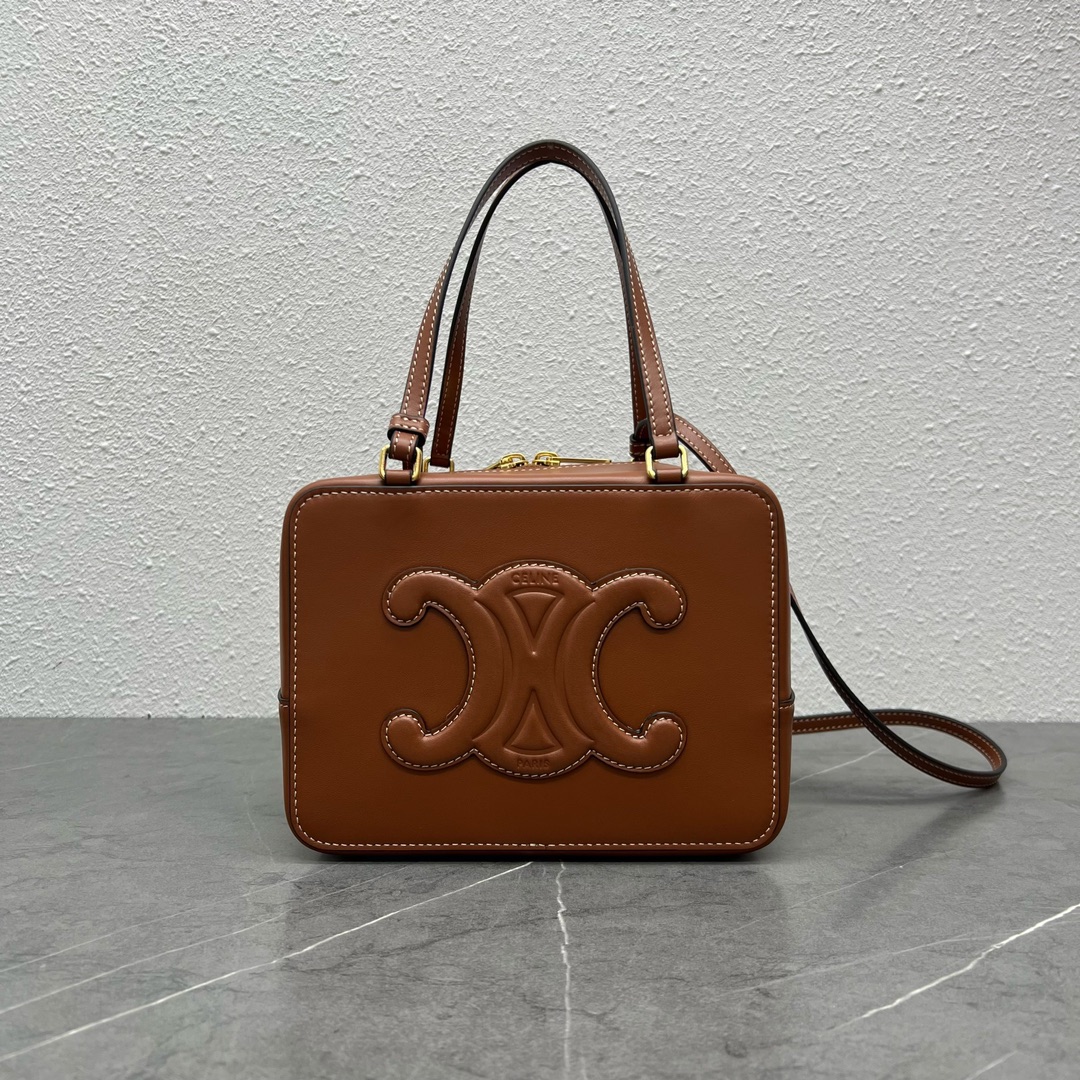 Celin Holded Handbags-20×15×13CM