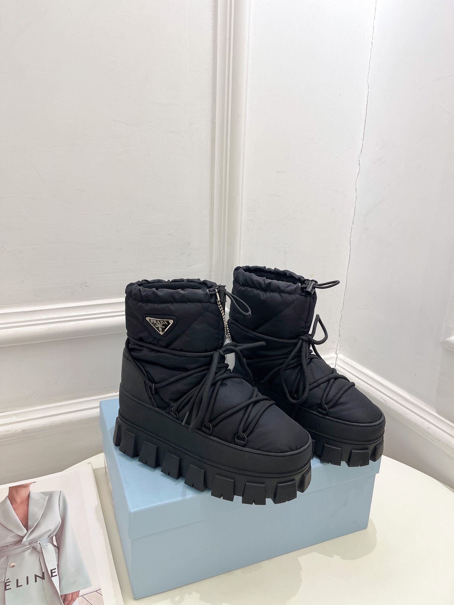 Pra*a boots 2023ss