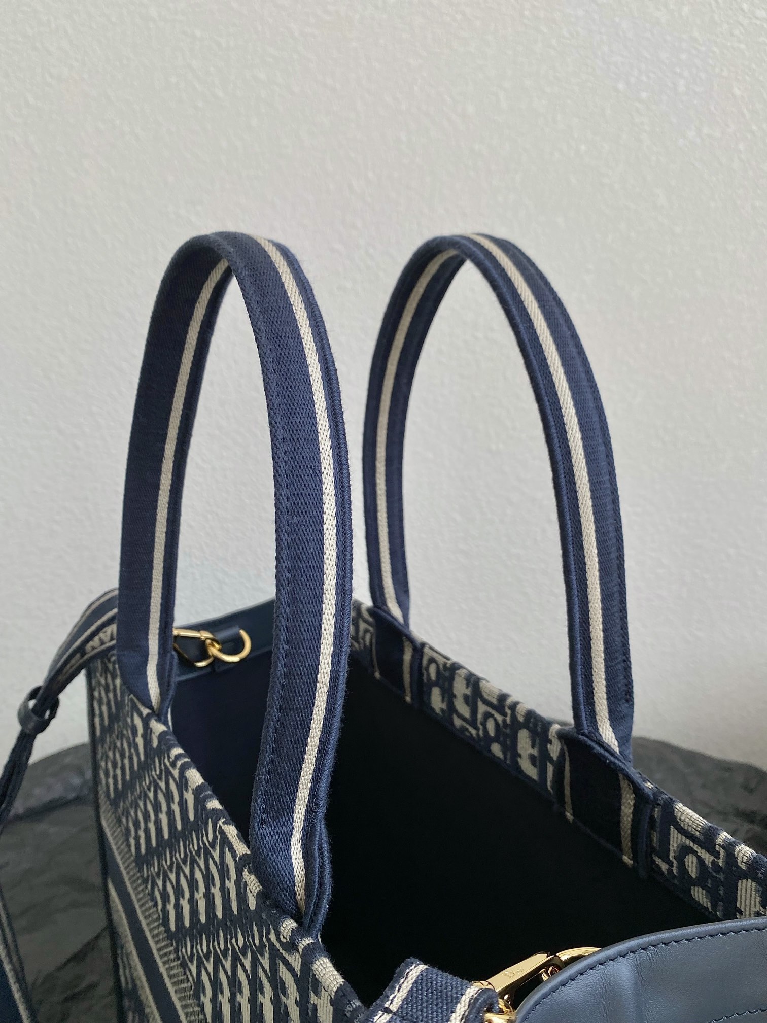 D*or small book tote-36.5cm