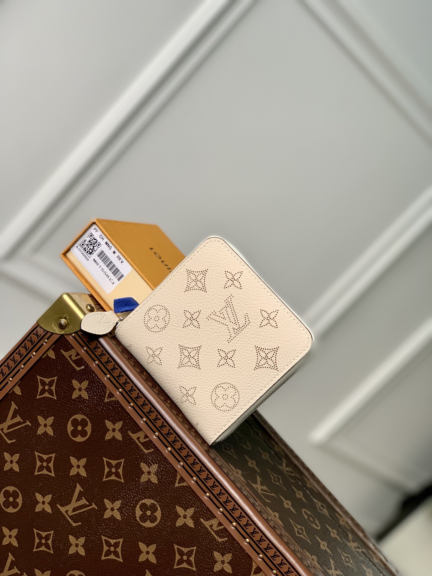 l0*is V*t0n wallet-m81558-11.5 x 10.5 x 2cm
